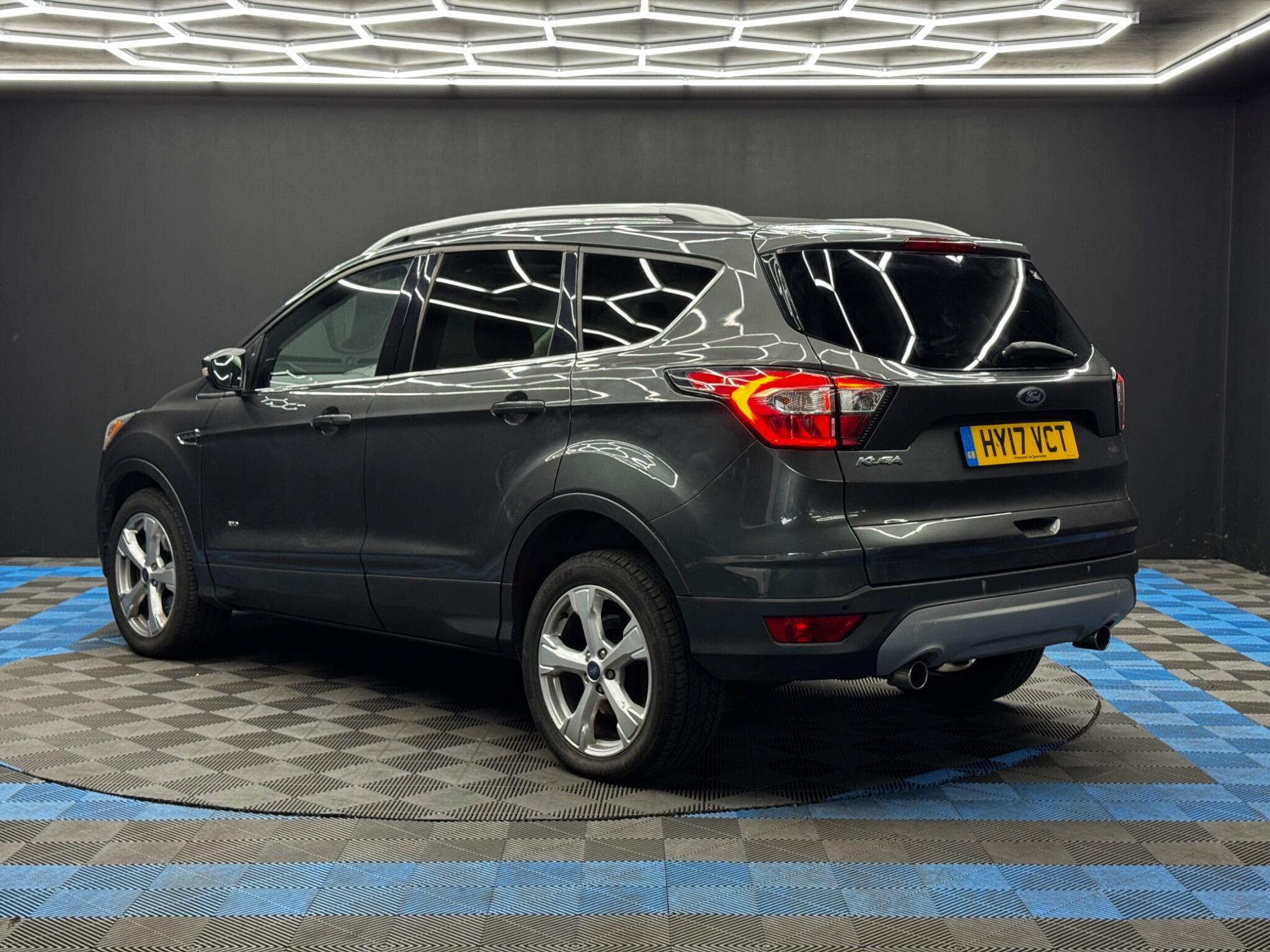 Ford Kuga - Image 7