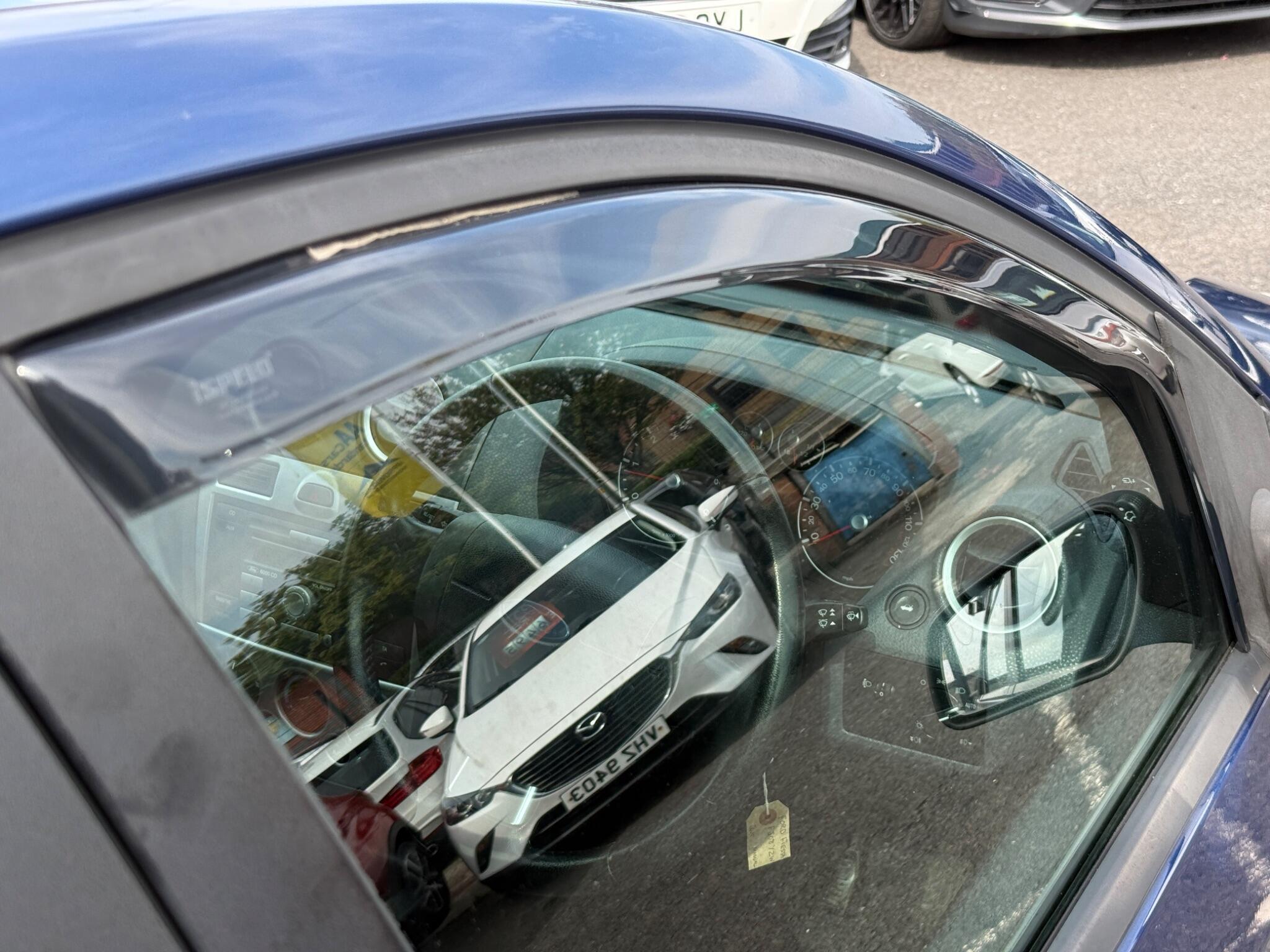 Ford Fiesta - Image 13