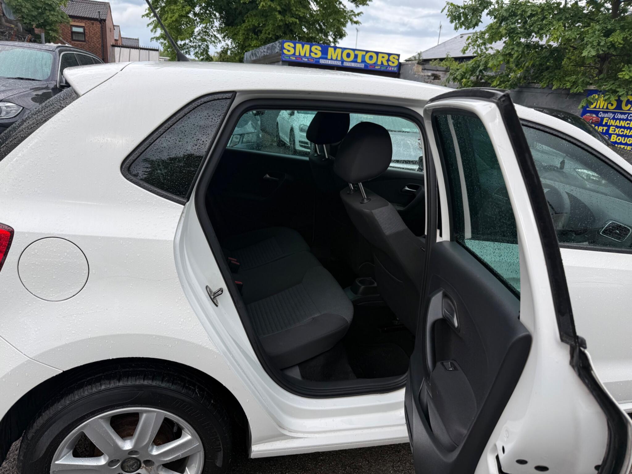 Volkswagen Polo - Image 18