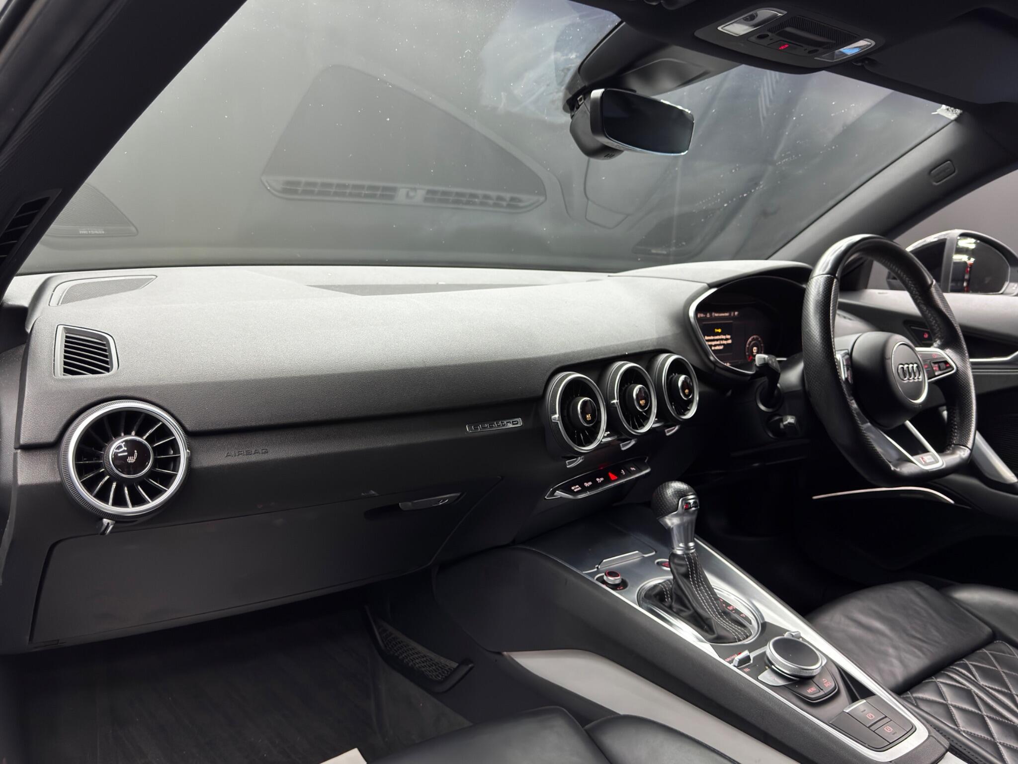 Audi TT - Image 11