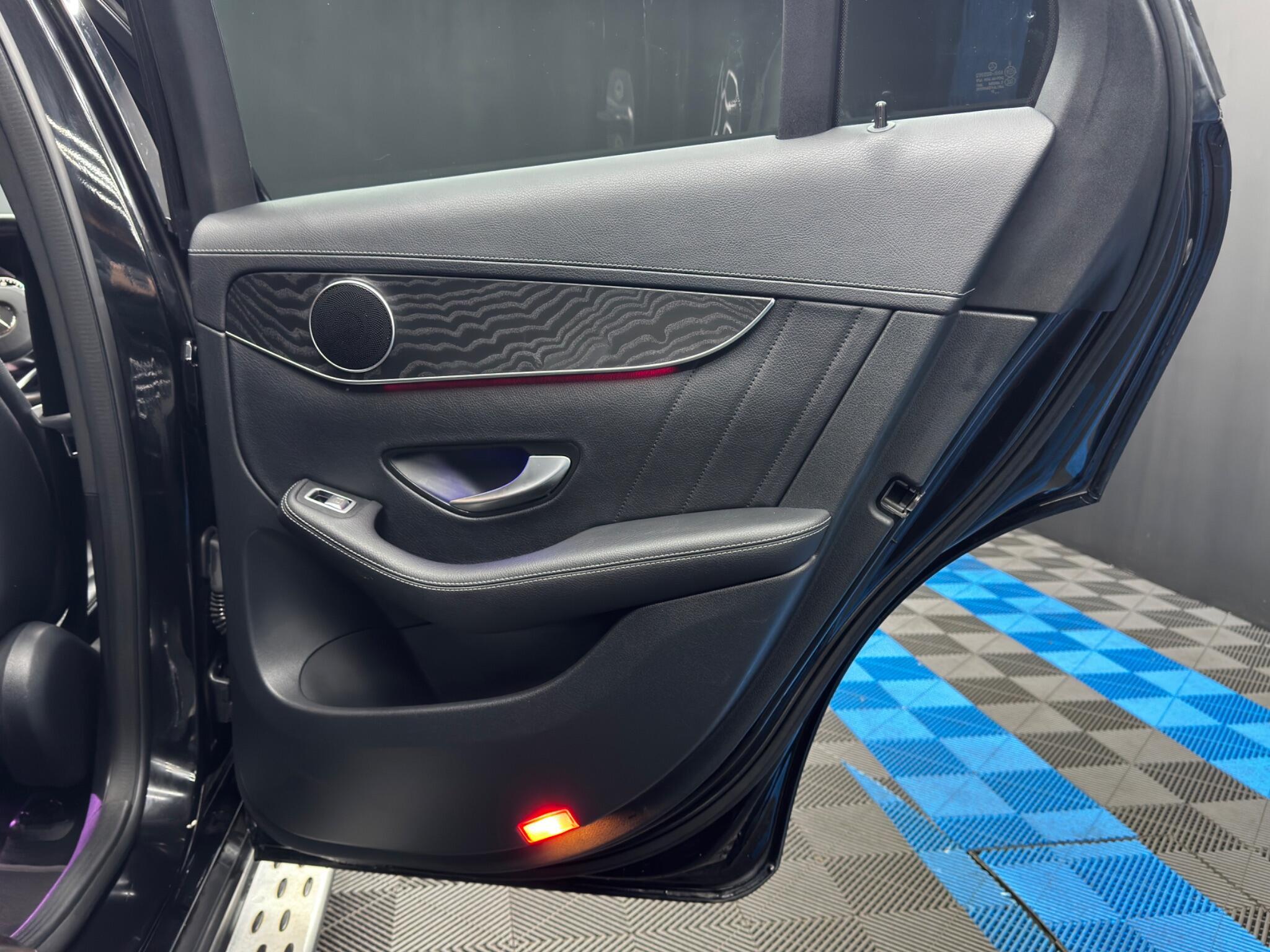 Mercedes GLC - Image 49