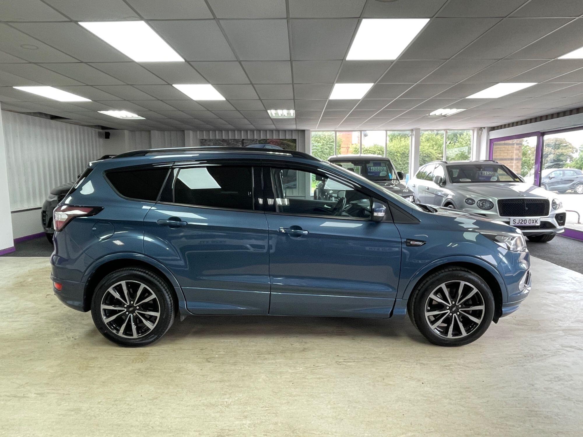 Ford Kuga - Image 12