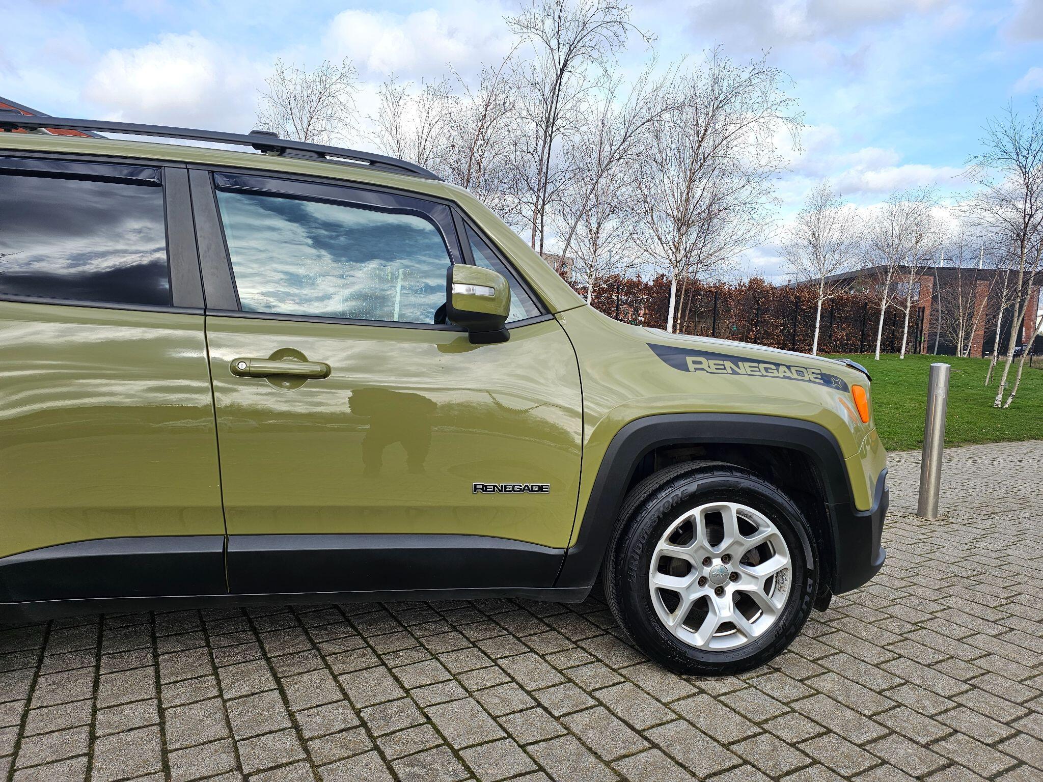 Jeep Renegade - Image 19