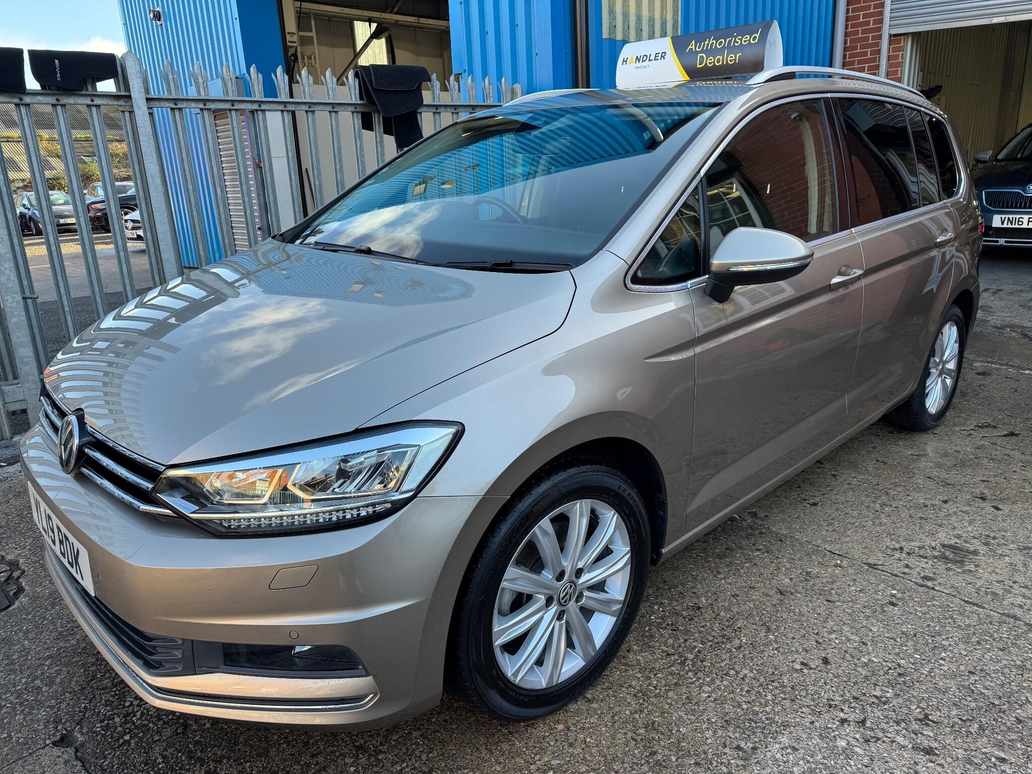 Volkswagen Touran - Image 21