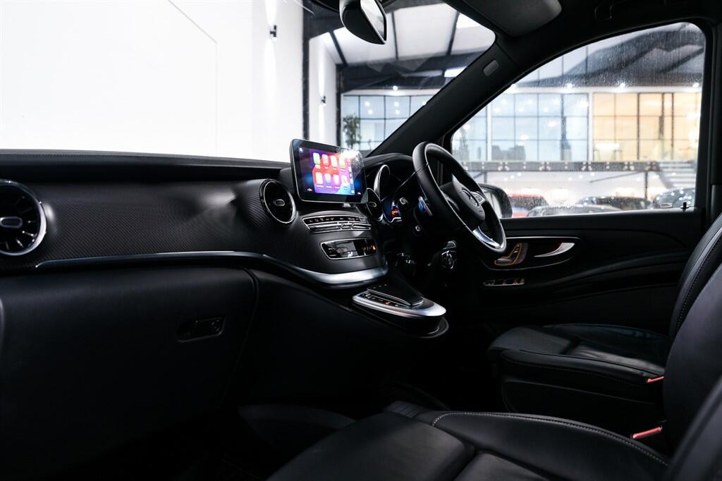 Mercedes V Class - Image 17