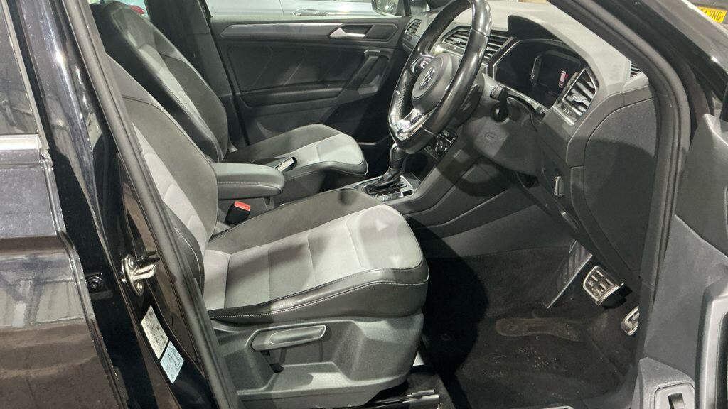 Volkswagen Tiguan - Image 3