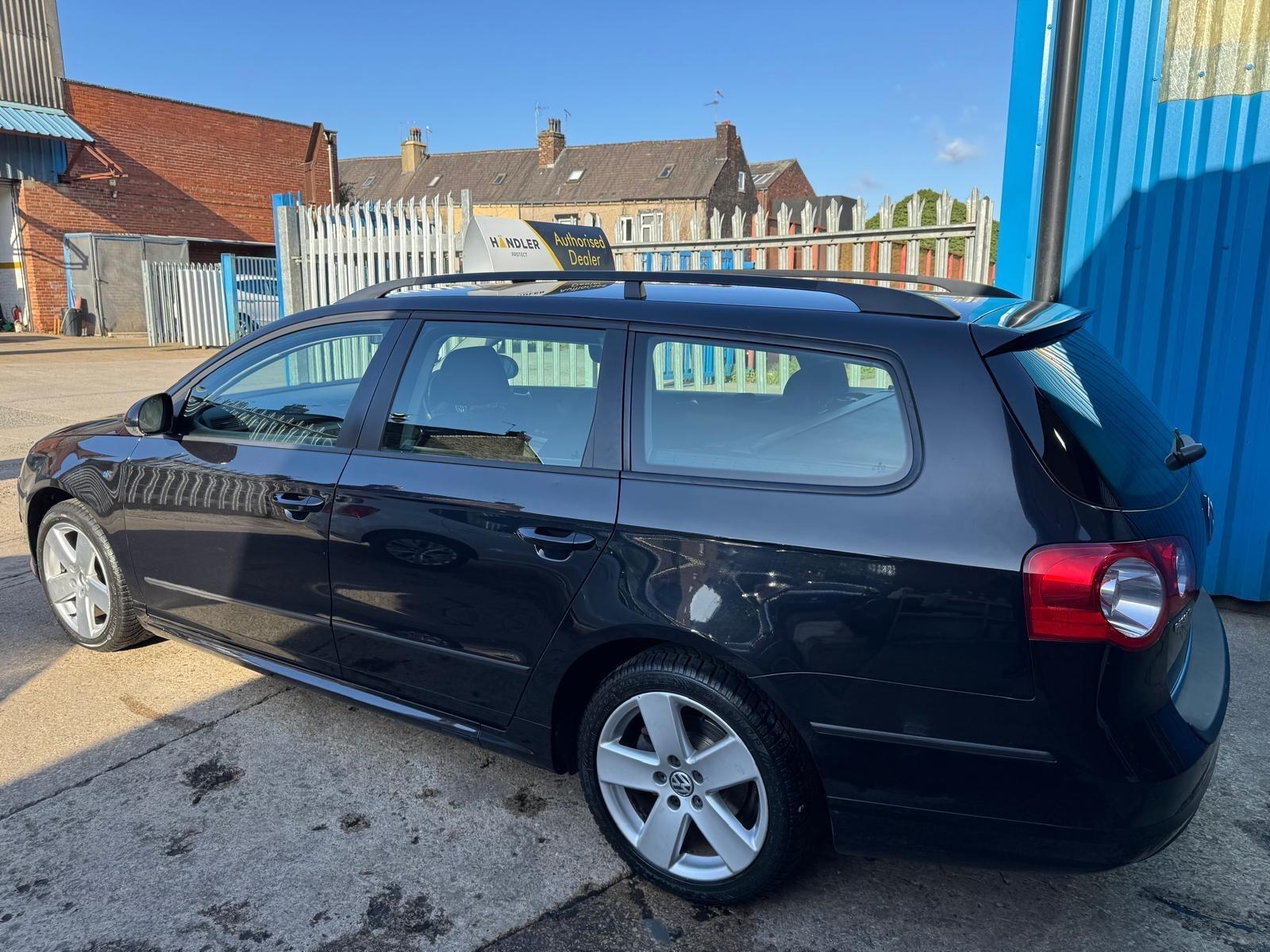 Volkswagen Passat - Image 12