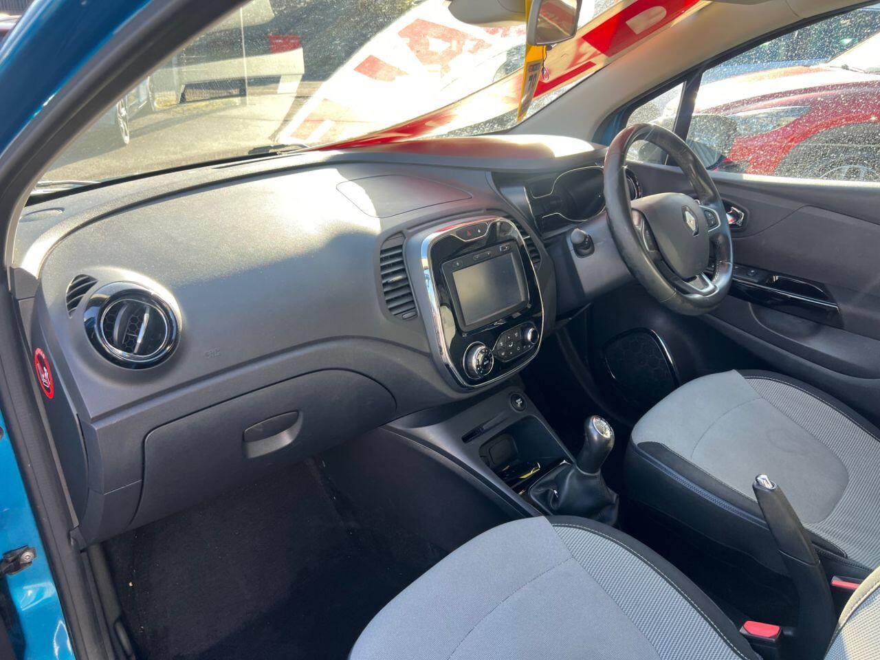 Renault Captur - Image 12