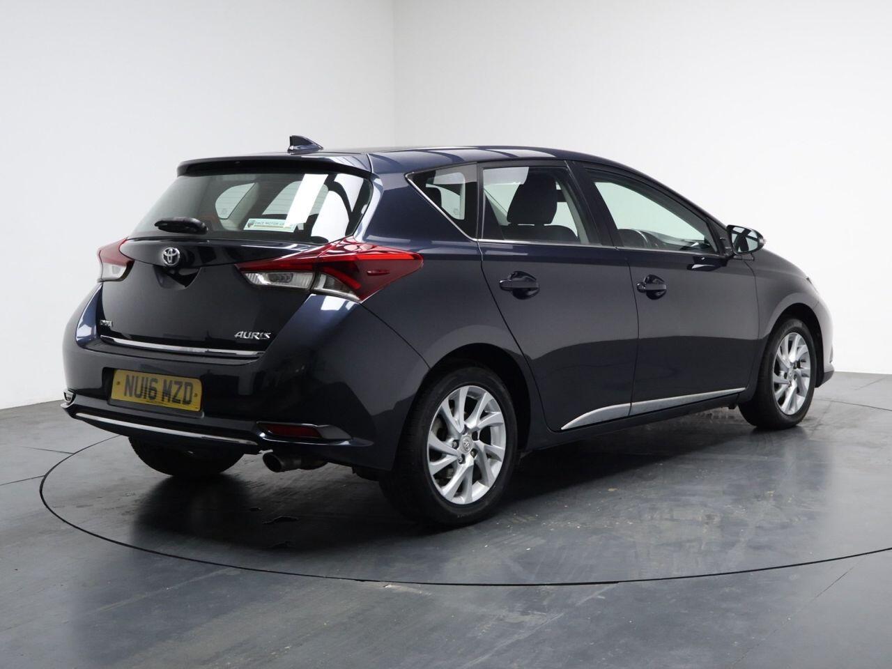 Toyota Auris - Image 12