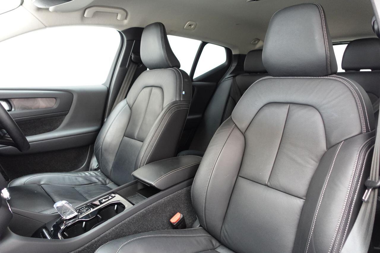 Volvo XC40 - Image 17