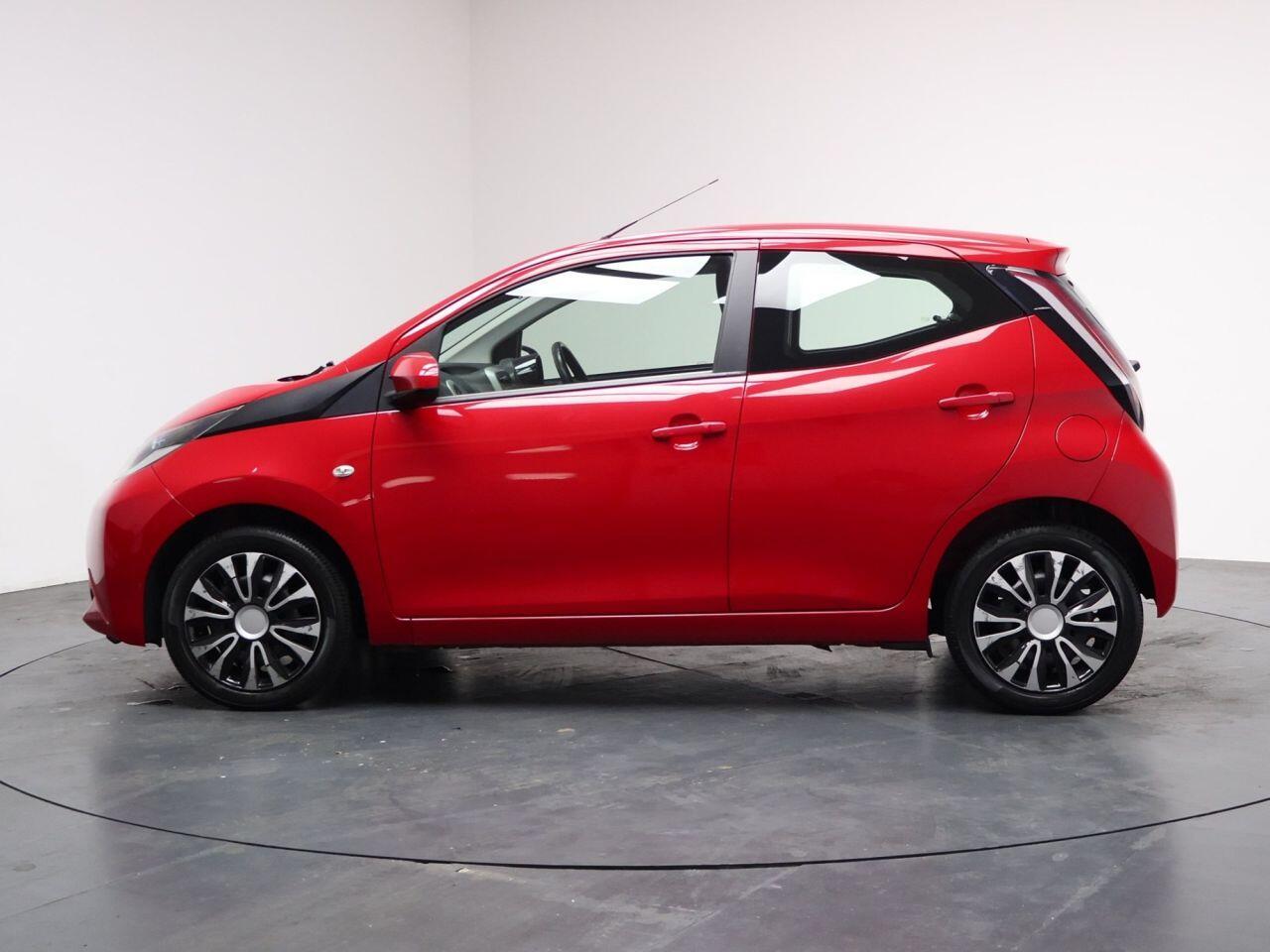 Toyota Aygo - Image 8
