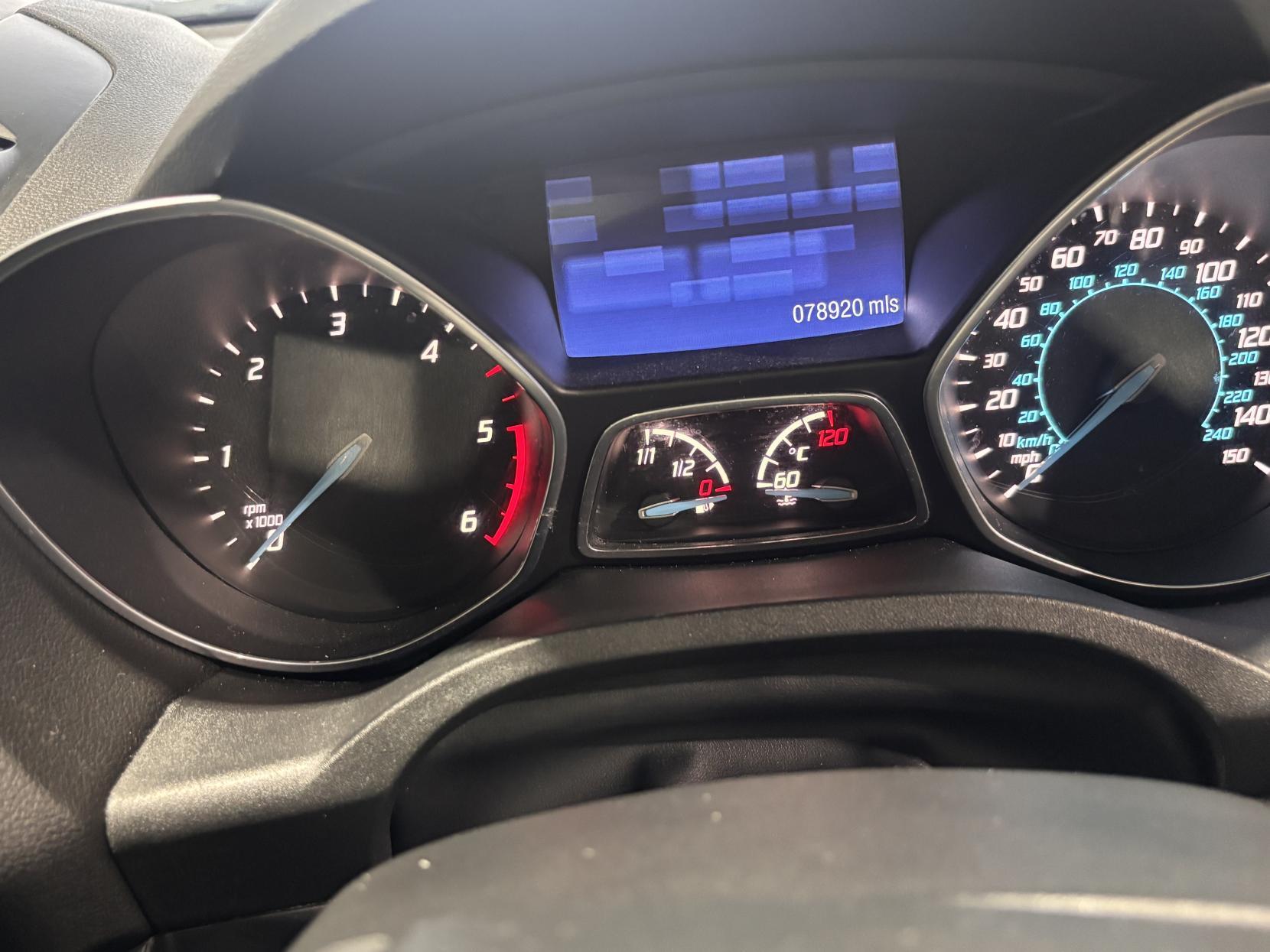 Ford Kuga - Image 17