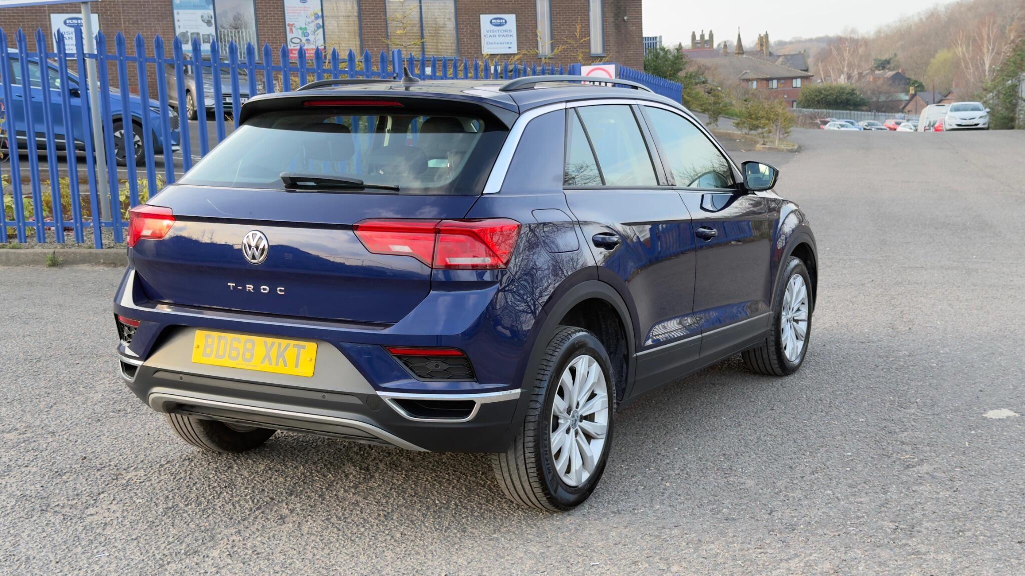 Volkswagen T-Roc - Image 14