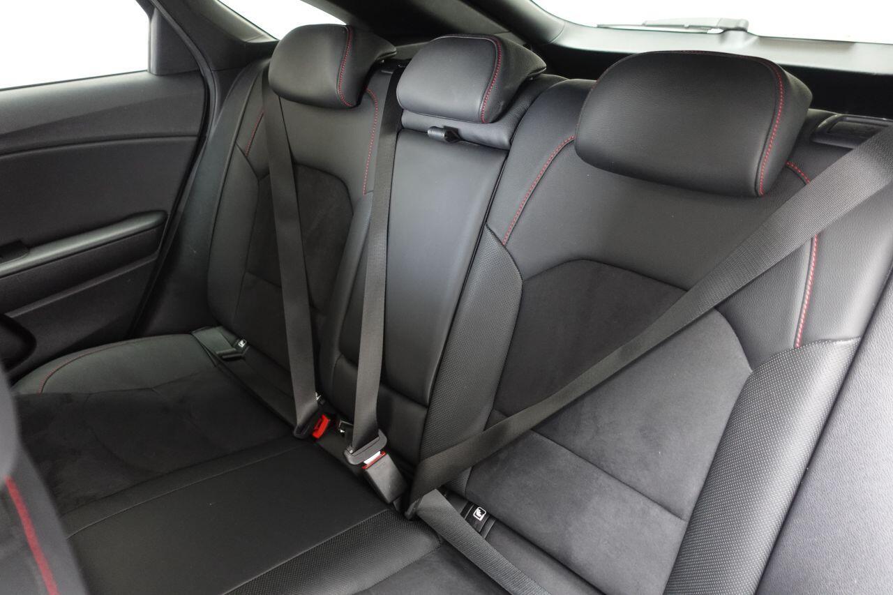 Kia ProCeed - Image 11
