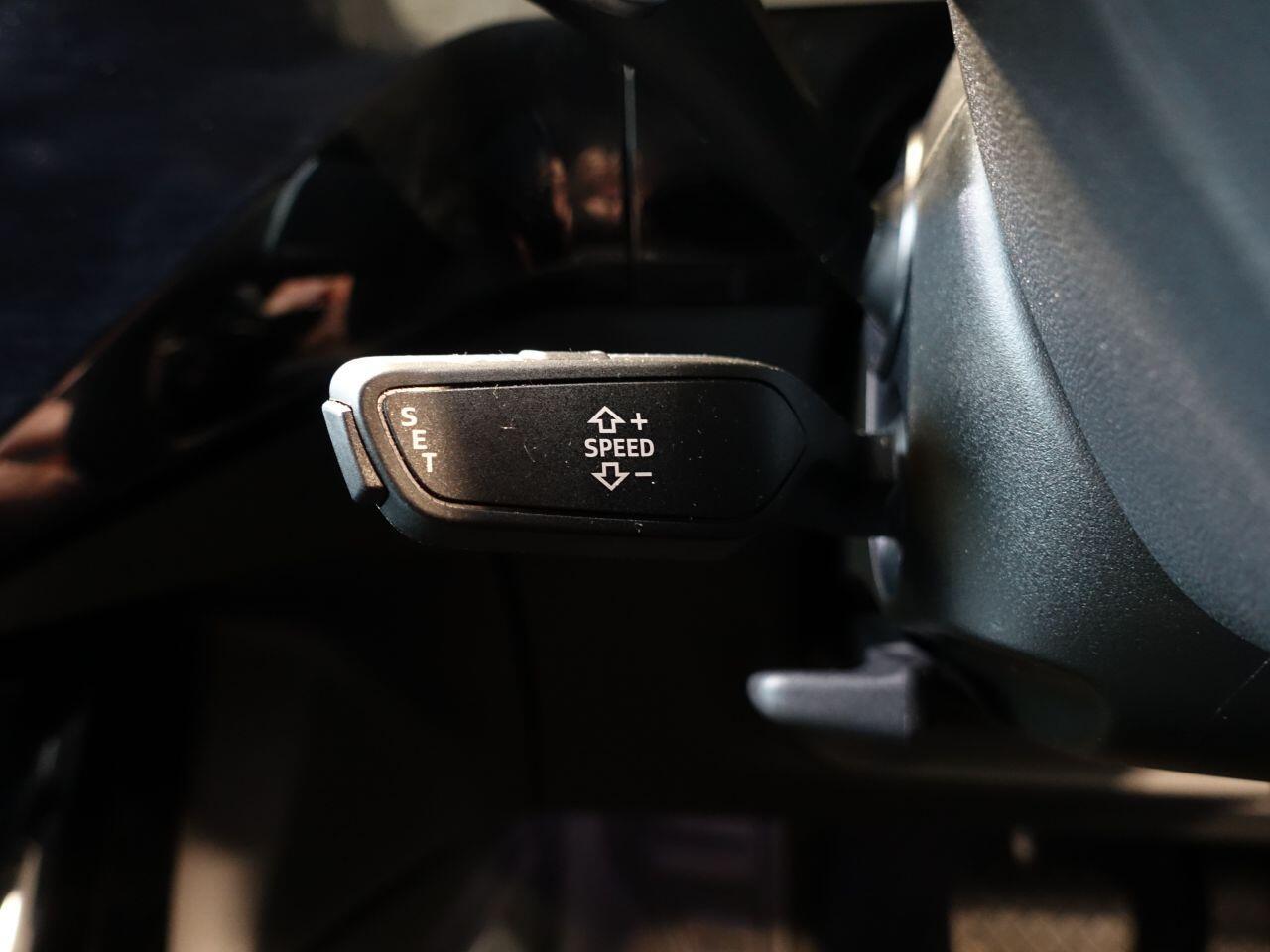 Audi E-Tron - Image 27