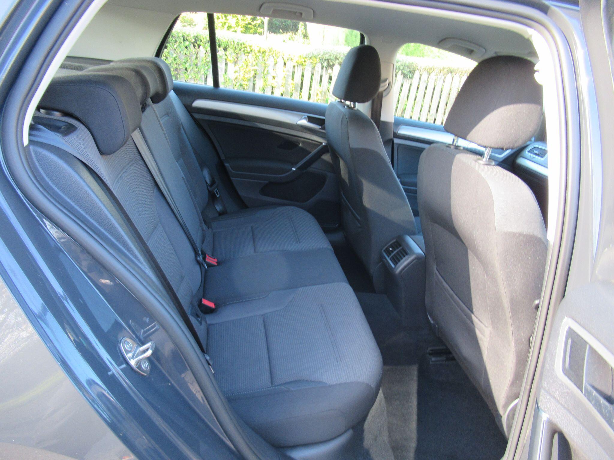 Volkswagen Golf - Image 19