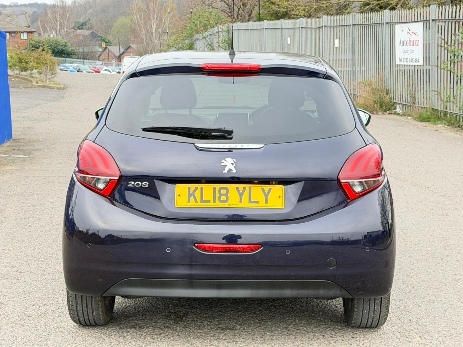 Peugeot 208 - Image 4