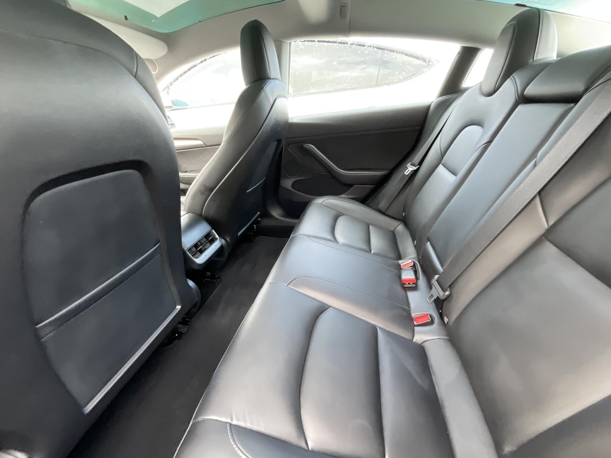 Tesla Model 3 - Image 13