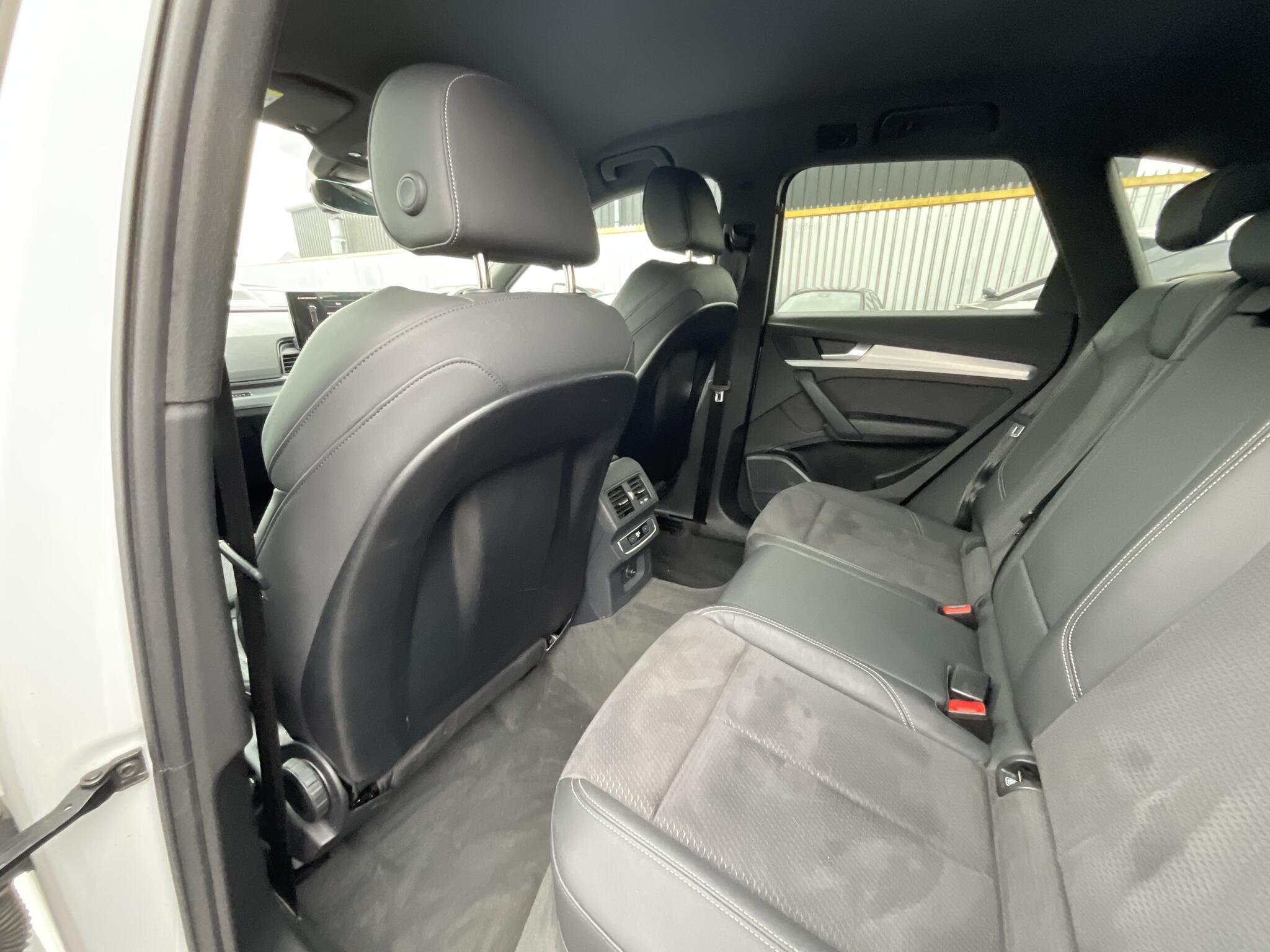 Audi Q5 - Image 13