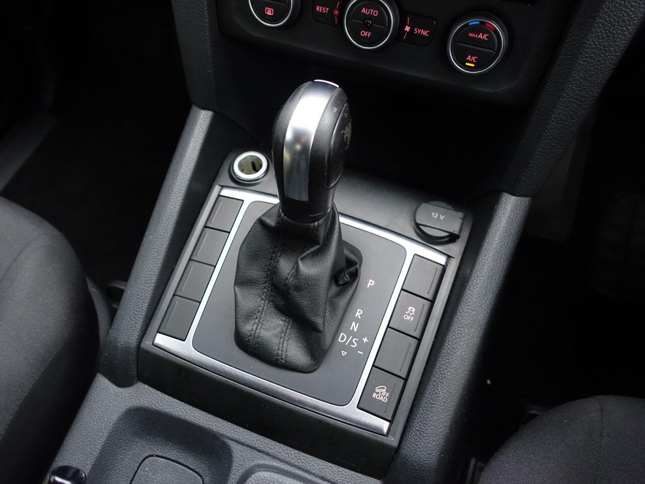 Volkswagen Amarok - Image 30