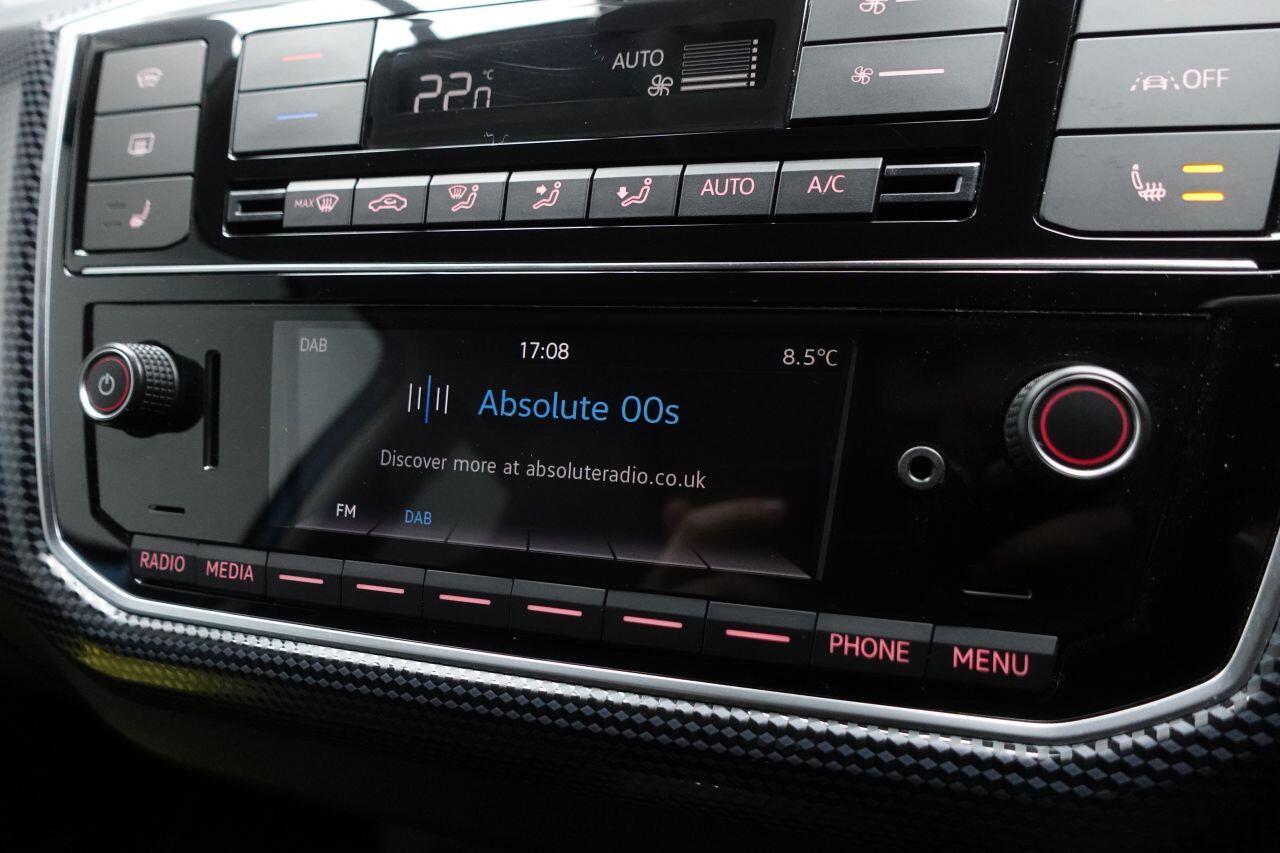 Volkswagen e-up! - Image 21