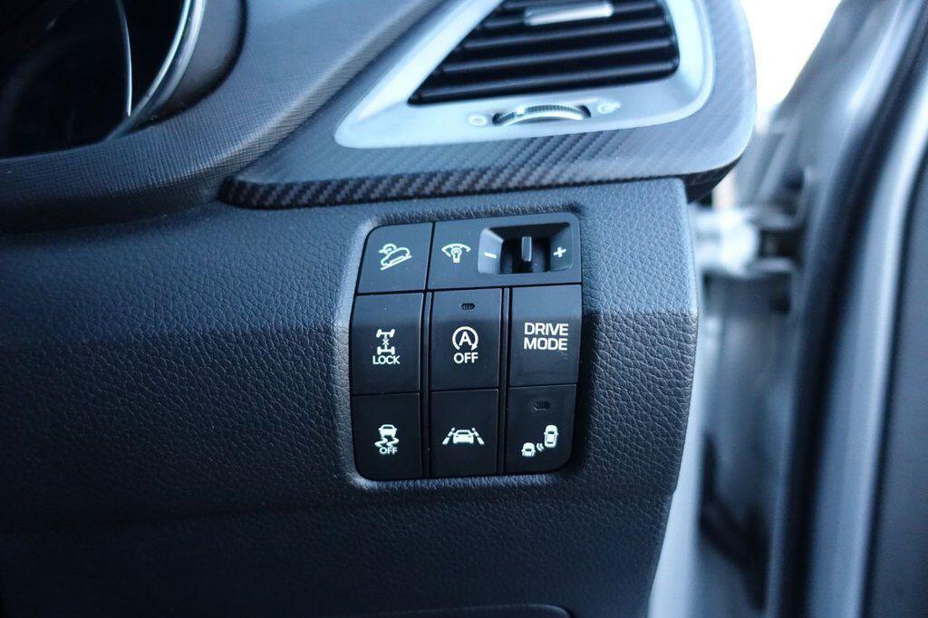 Hyundai Santa Fe - Image 20