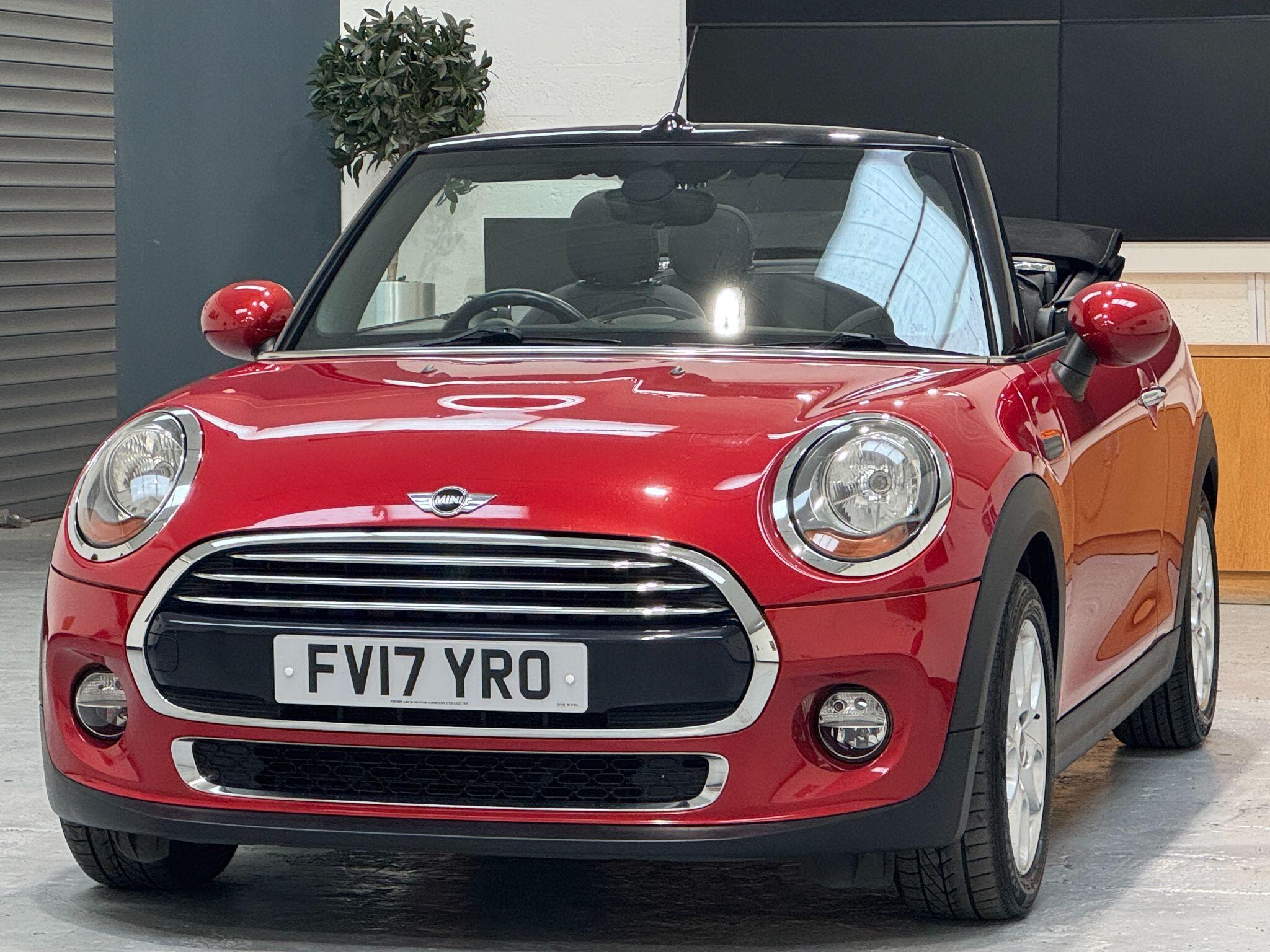 MINI Convertible - Image 6