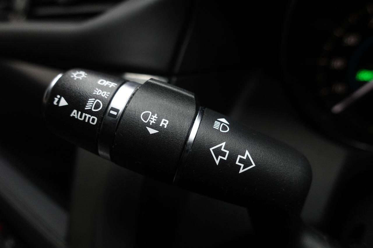 Jaguar XF - Image 36