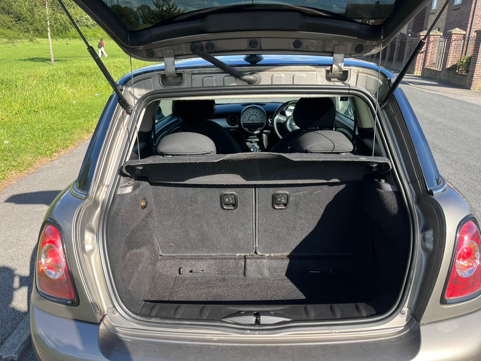 MINI Hatch - Image 10