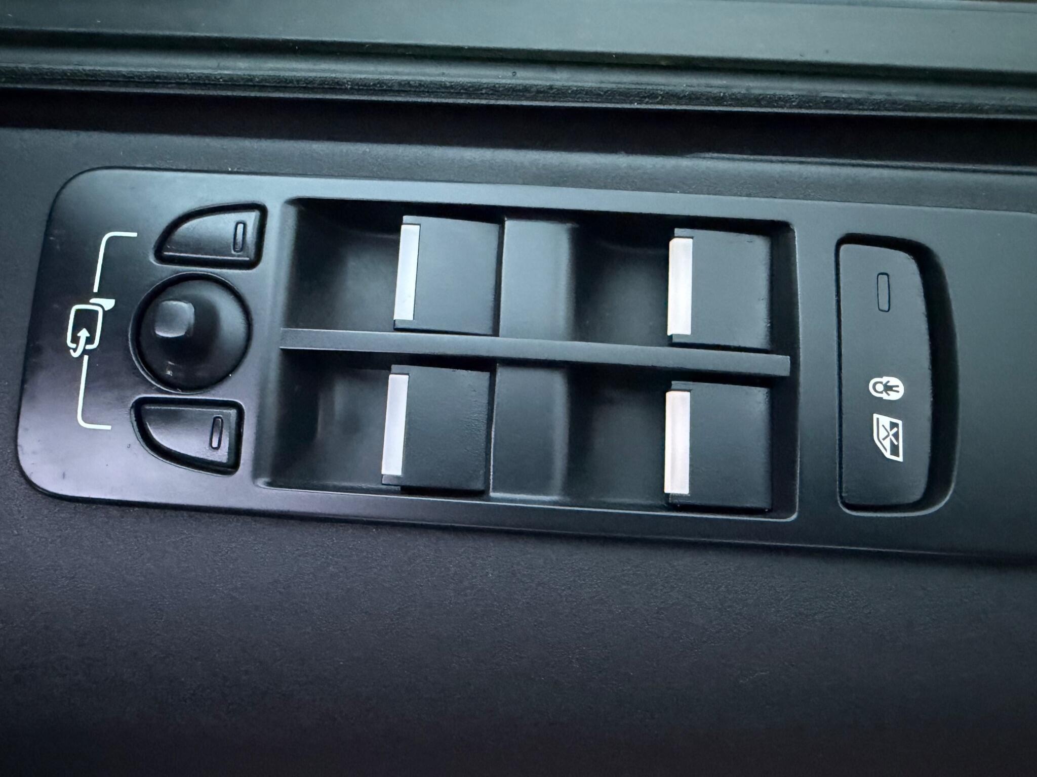 Land Rover DISCOVERY SPORT - Image 56