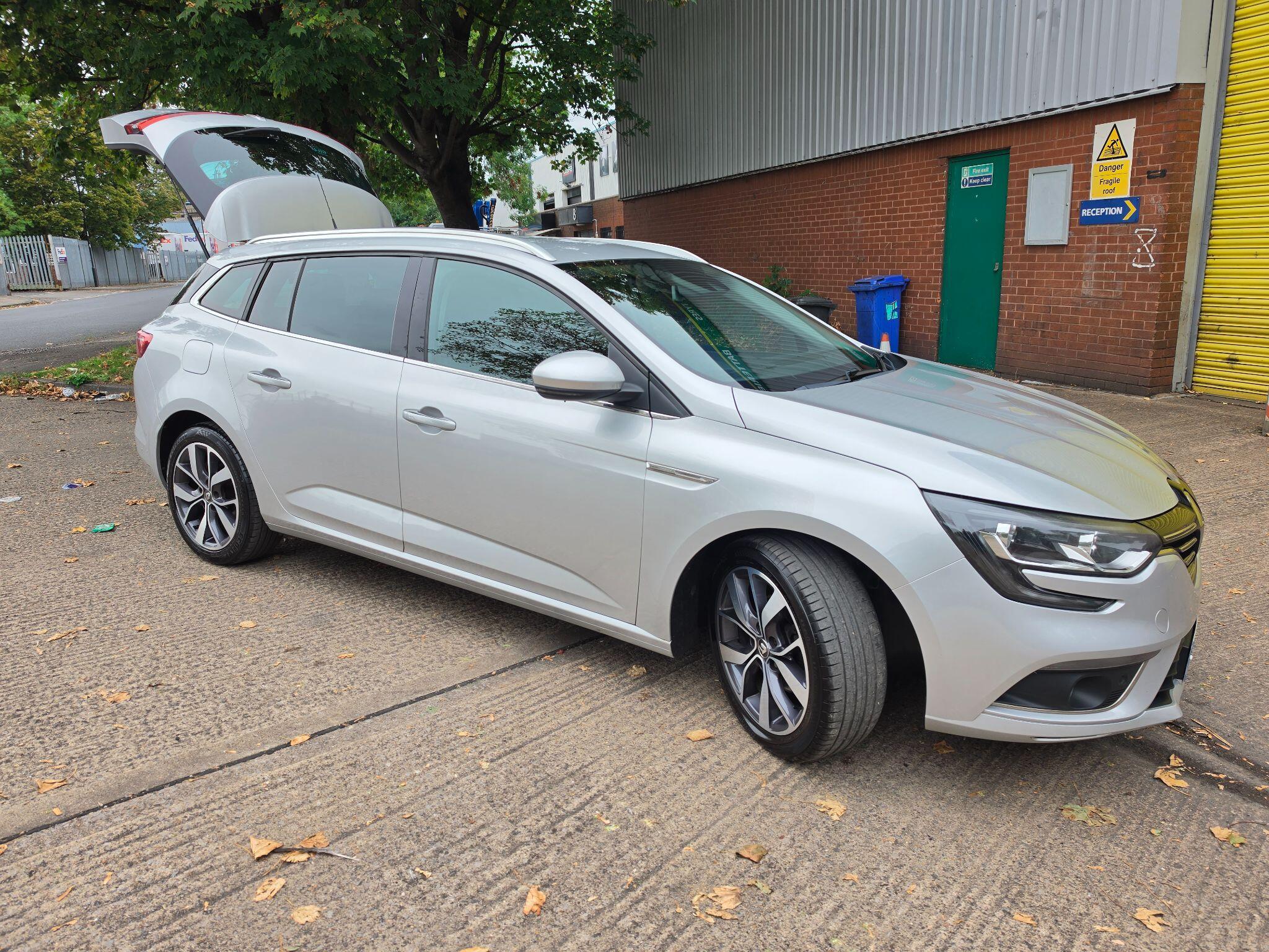 Renault Megane - Image 13