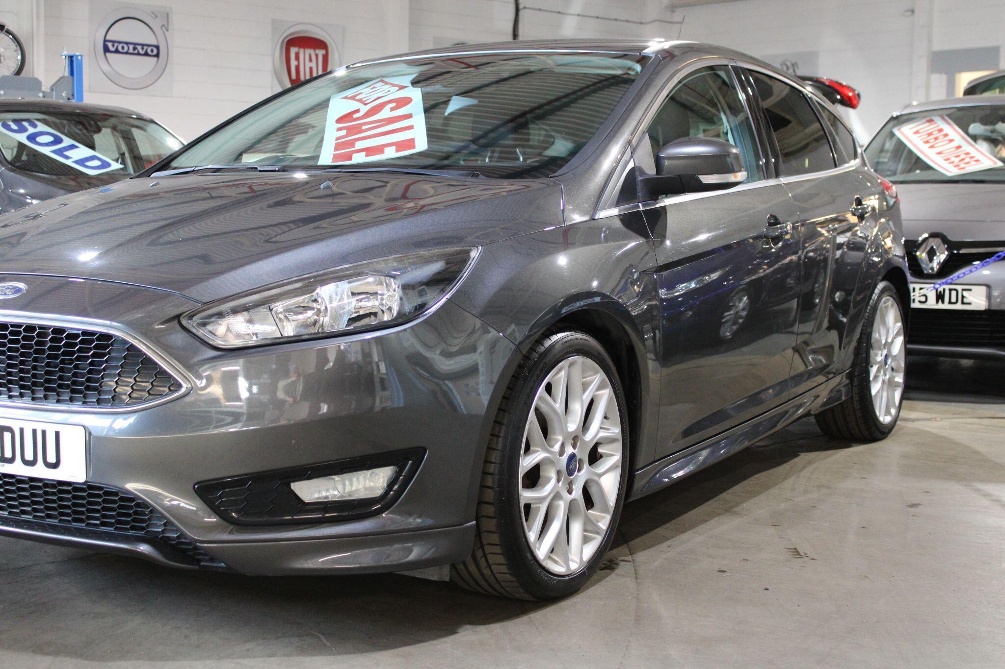 Ford Focus - Image 8