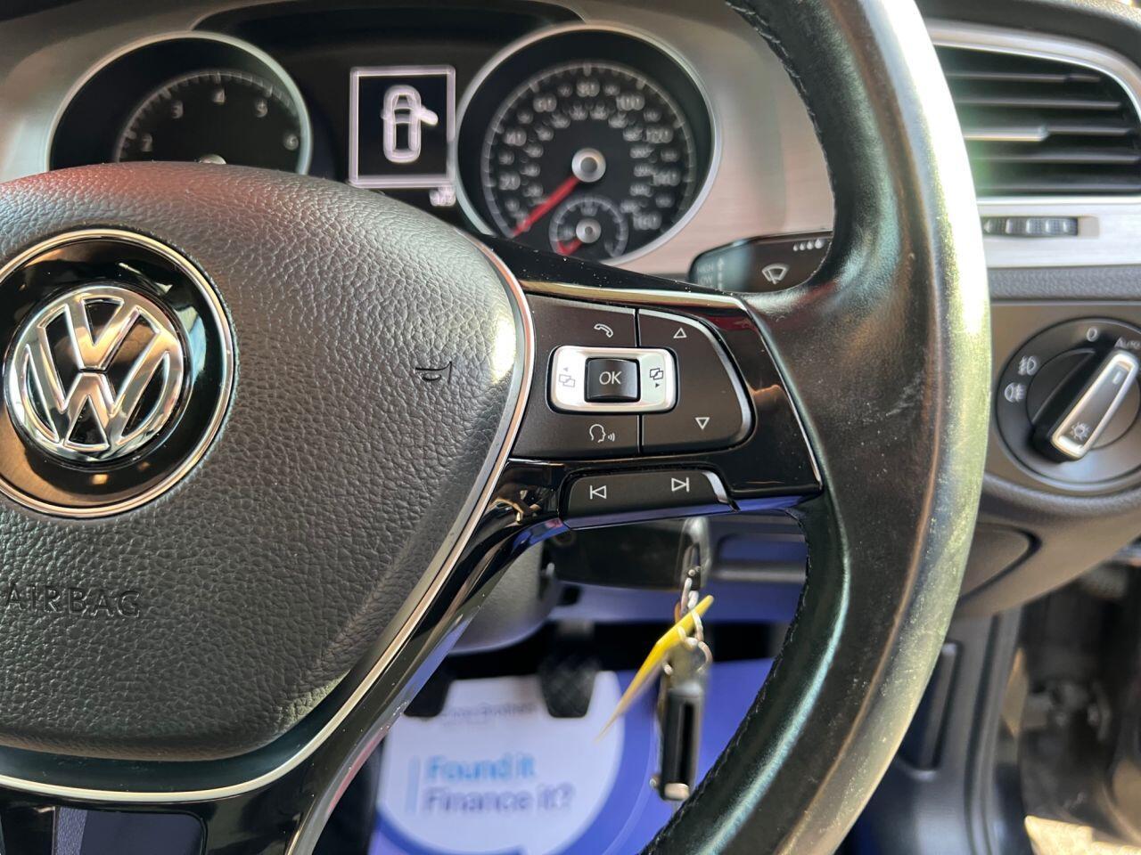 Volkswagen Golf - Image 16