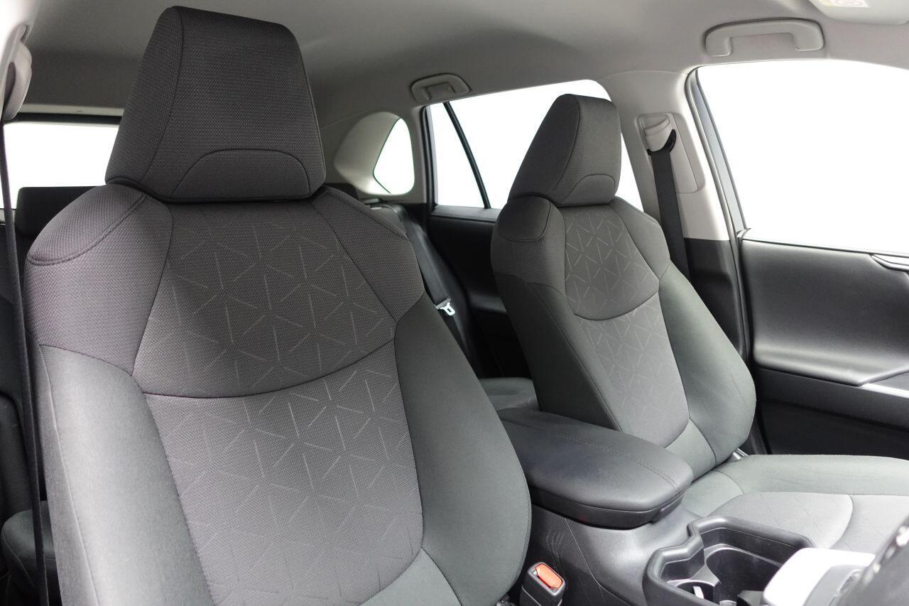Toyota RAV4 - Image 3