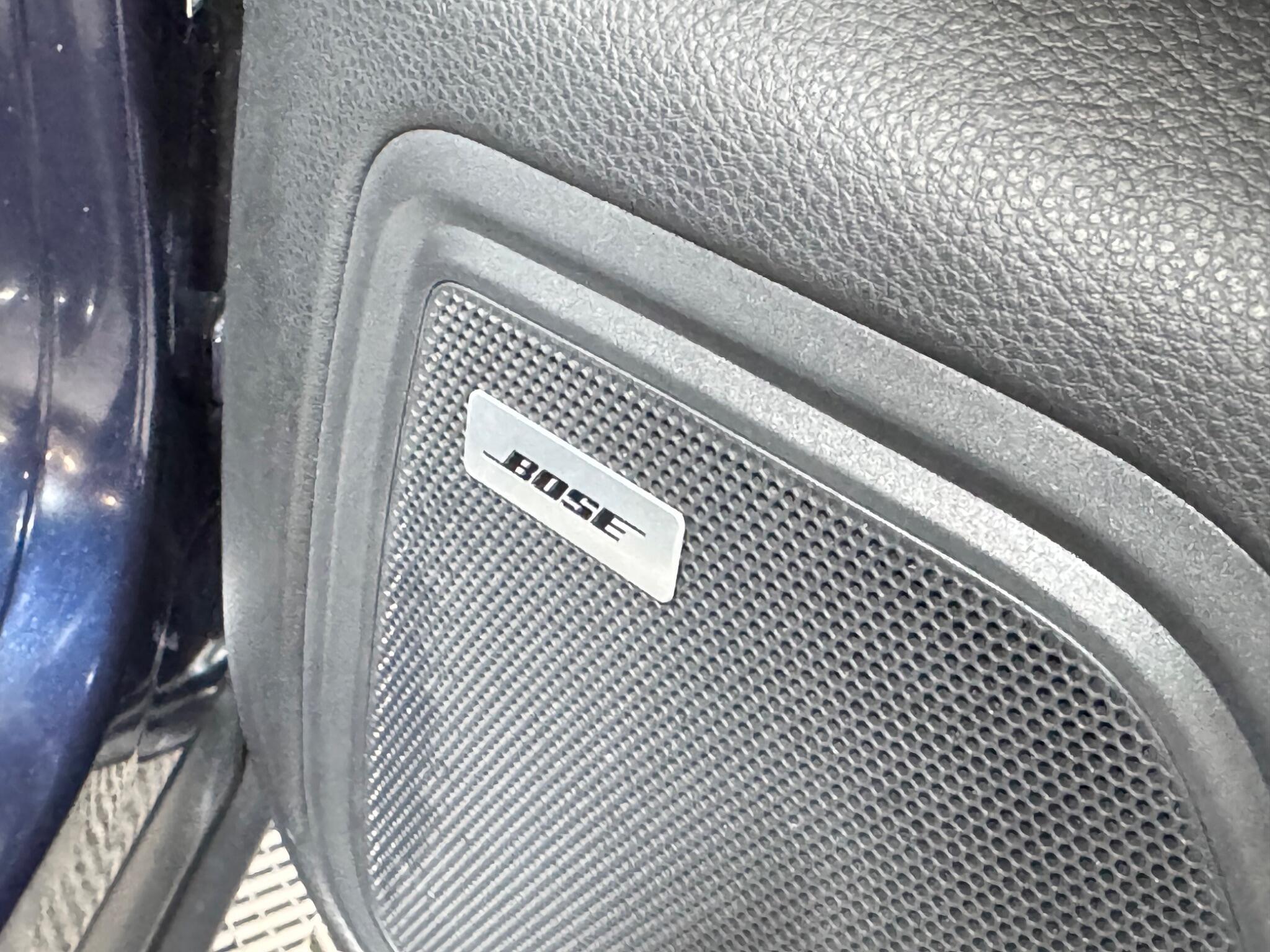 Porsche Macan - Image 14