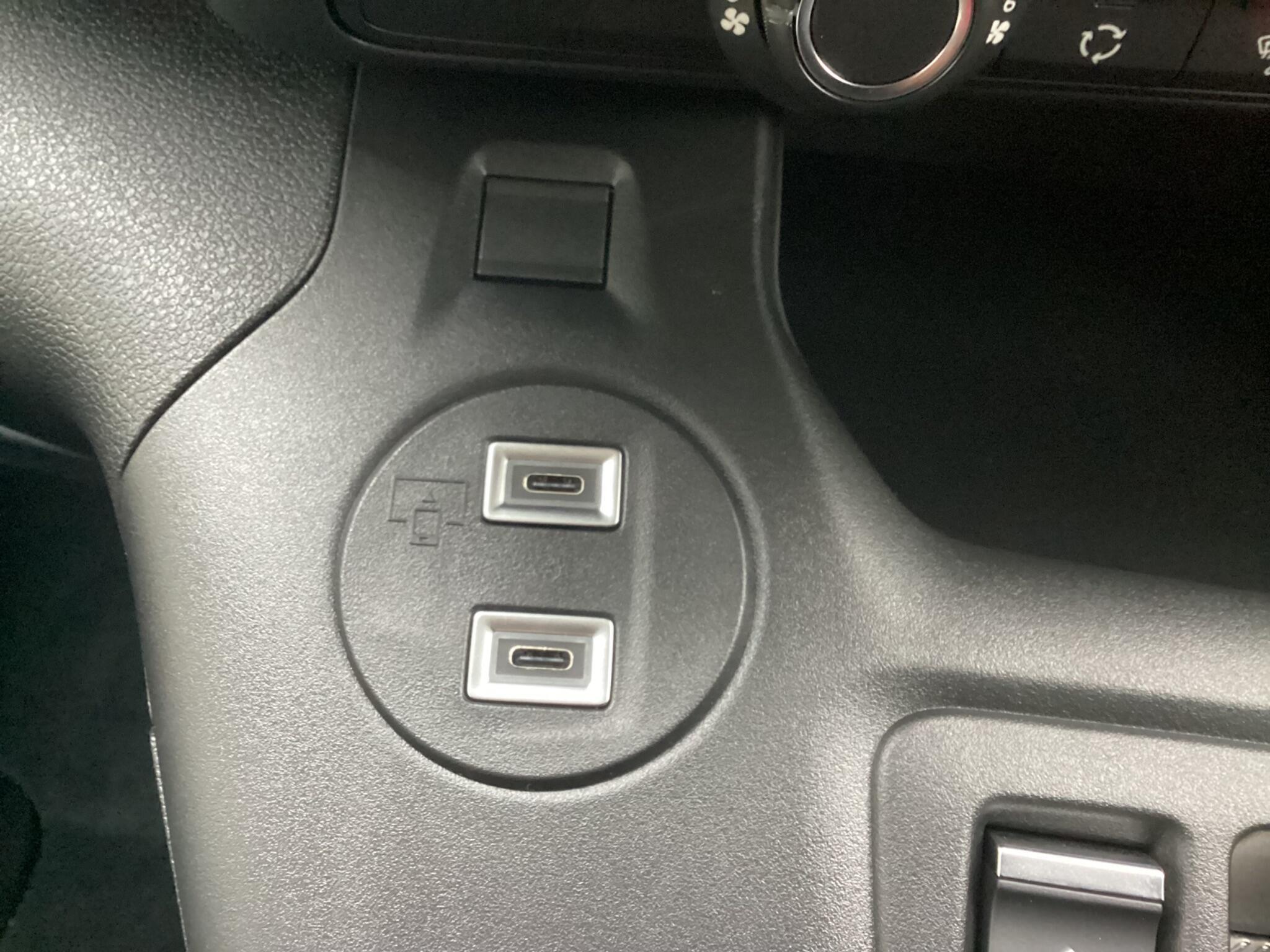 Fiat E-Doblo - Image 15