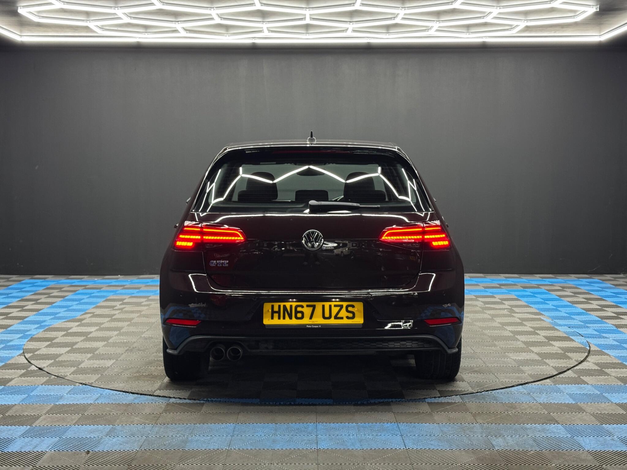 Volkswagen Golf - Image 6