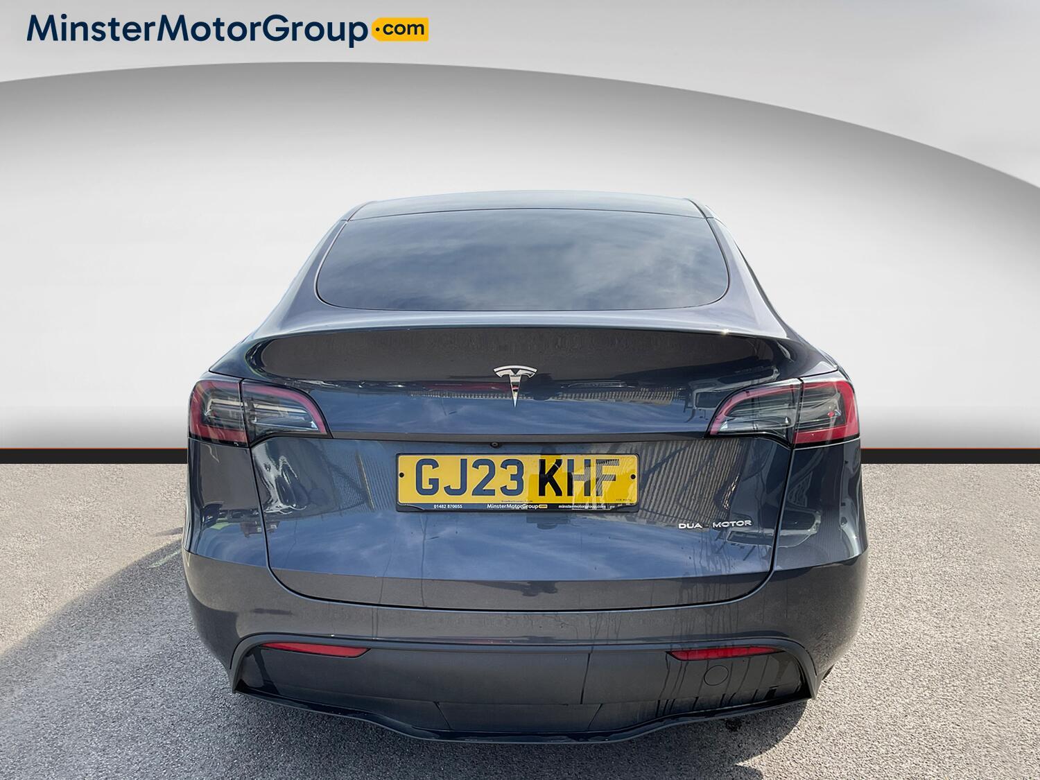 Tesla Model Y - Image 2