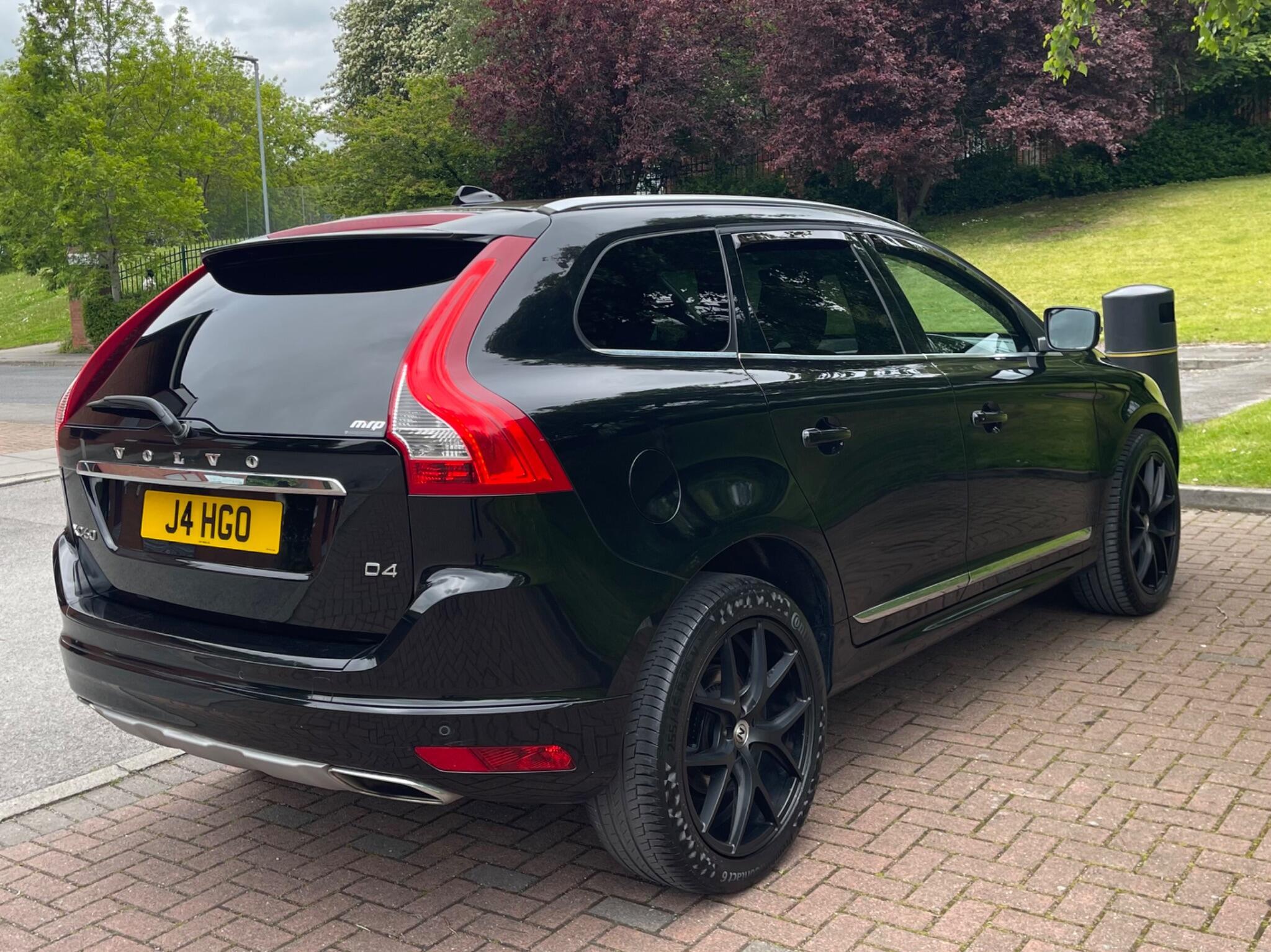Volvo XC60 - Image 14