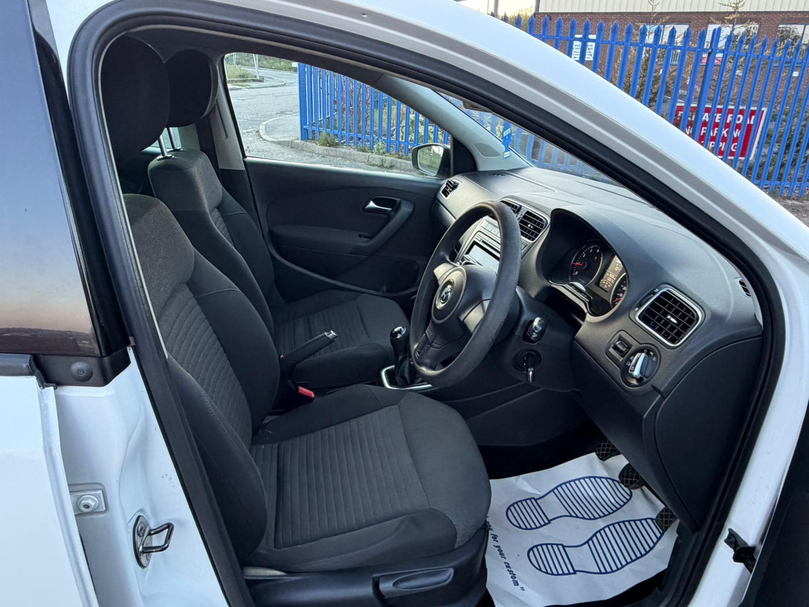 Volkswagen Polo - Image 22