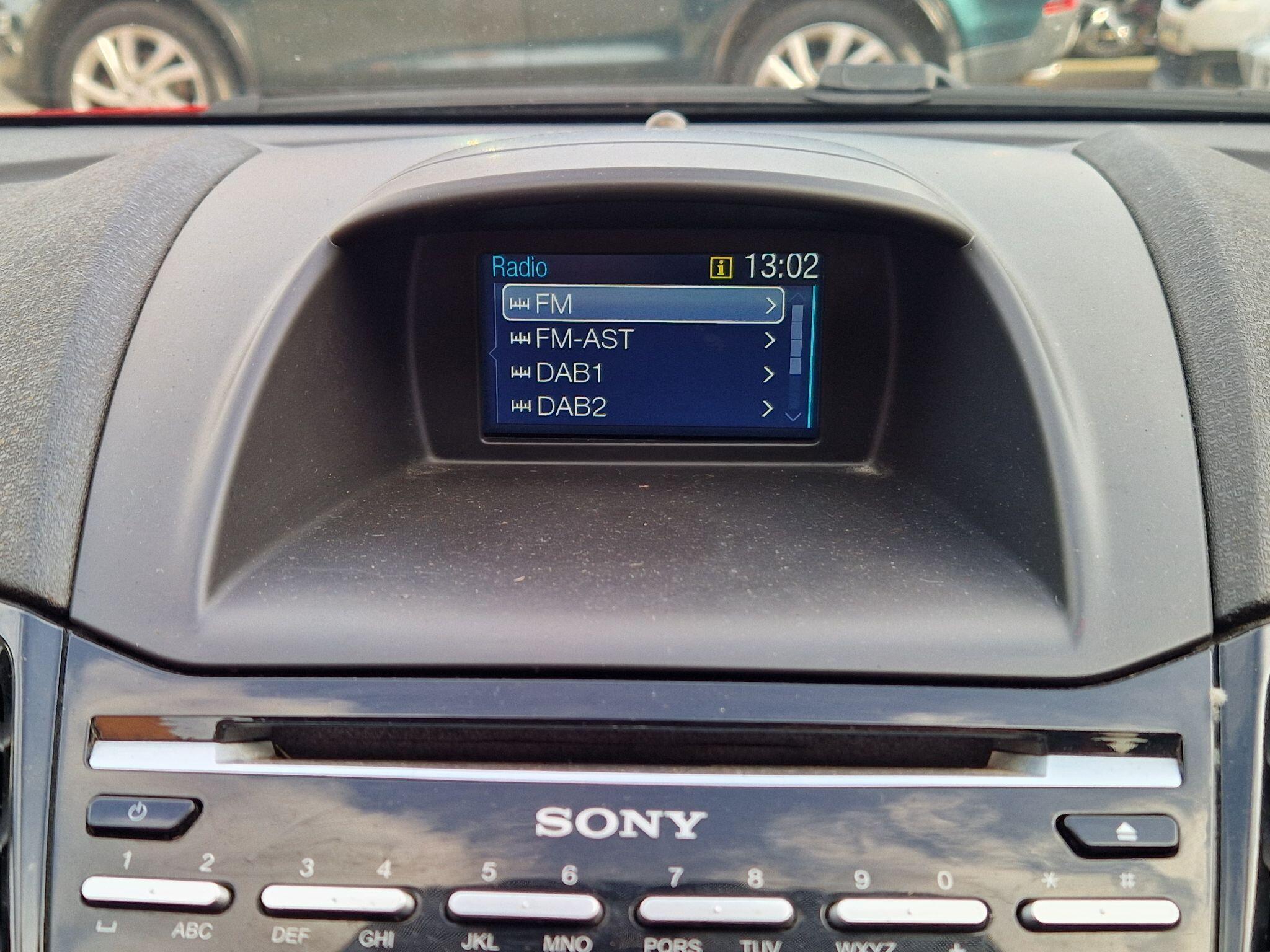 Ford Fiesta - Image 41