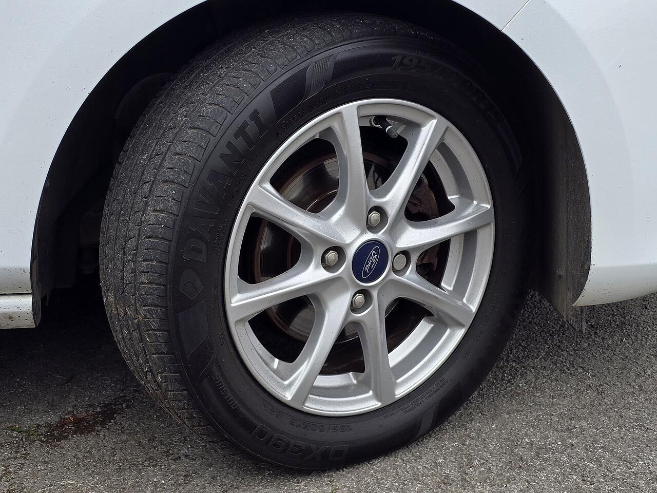 Ford Fiesta - Image 11