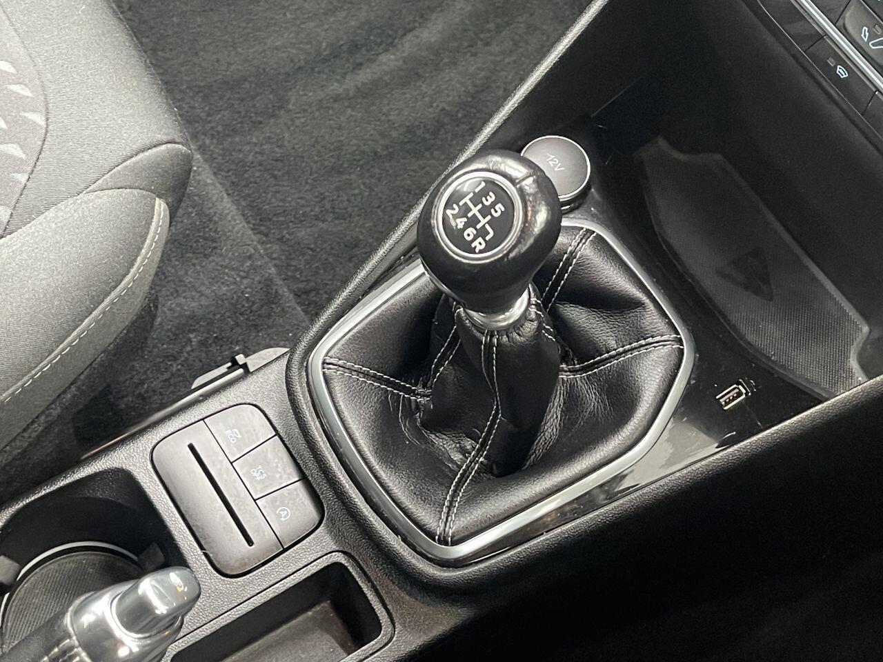 Ford Fiesta - Image 42