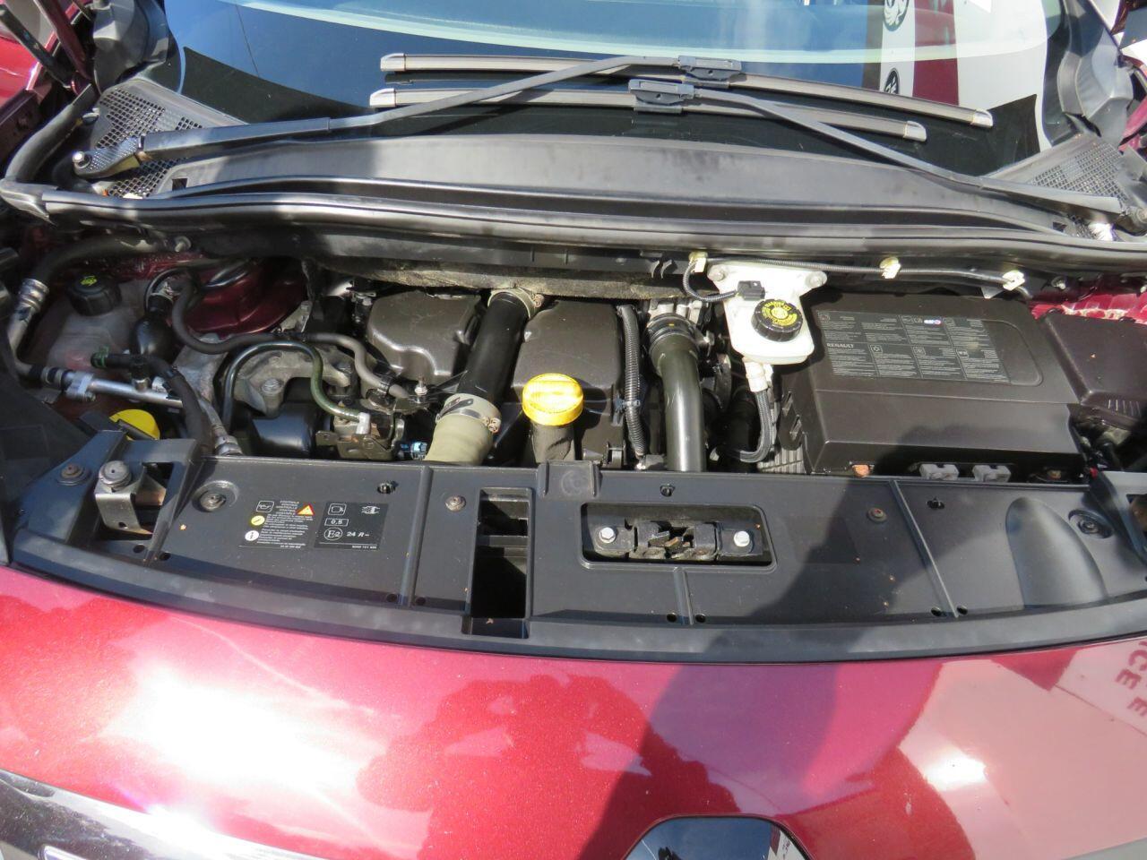 Renault Grand Scenic - Image 15