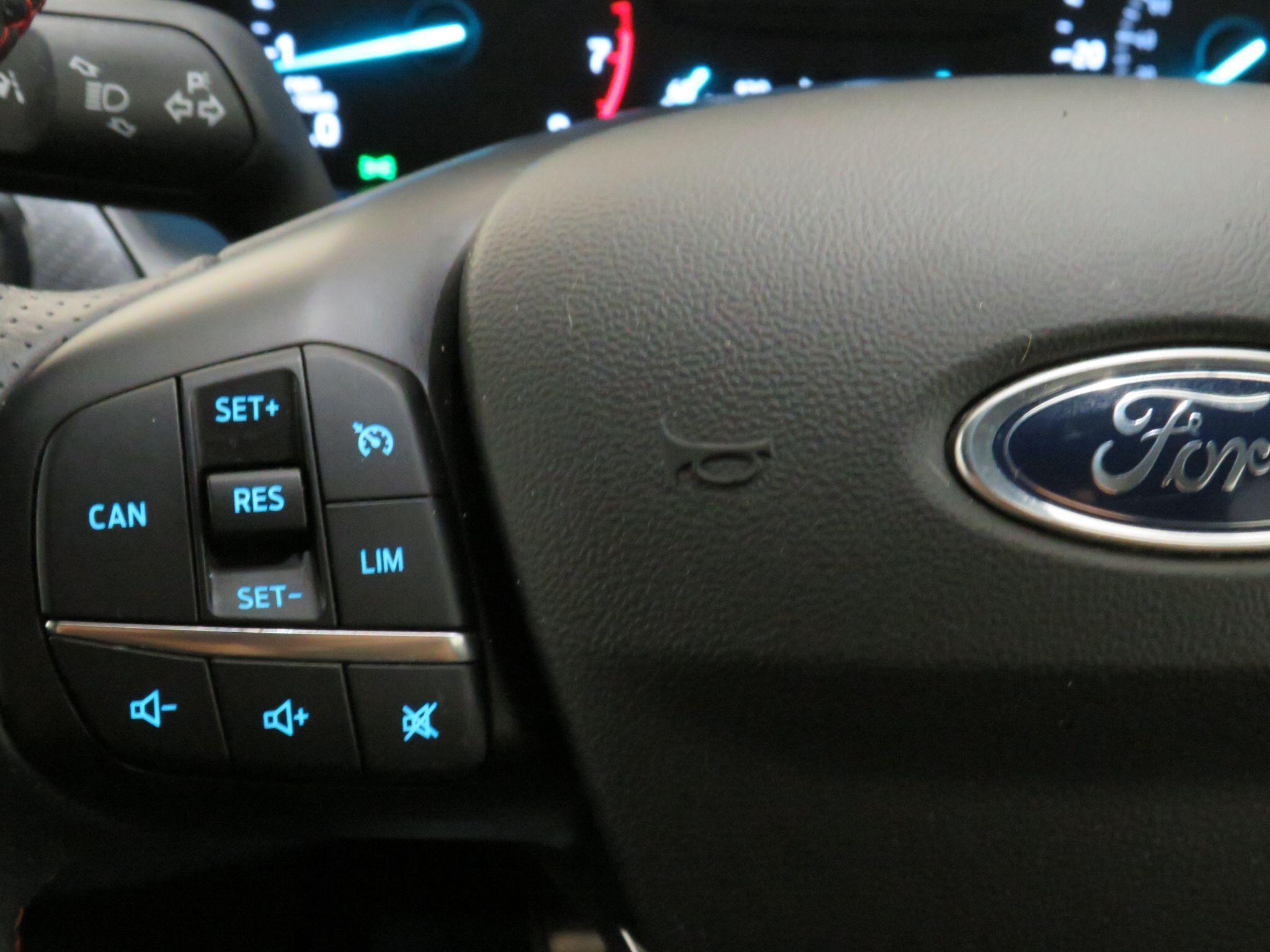 Ford Fiesta - Image 17