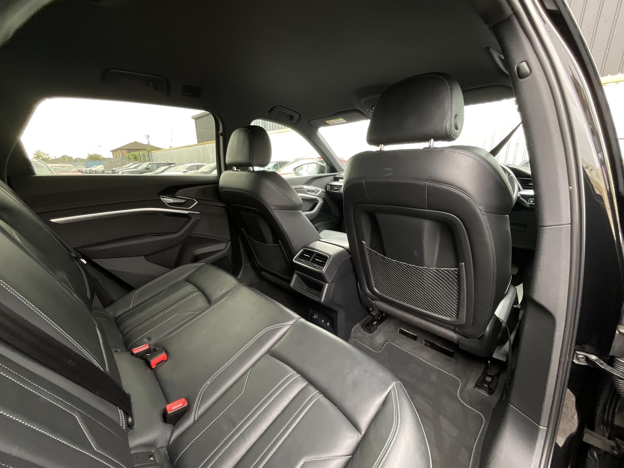 Audi E-Tron - Image 11