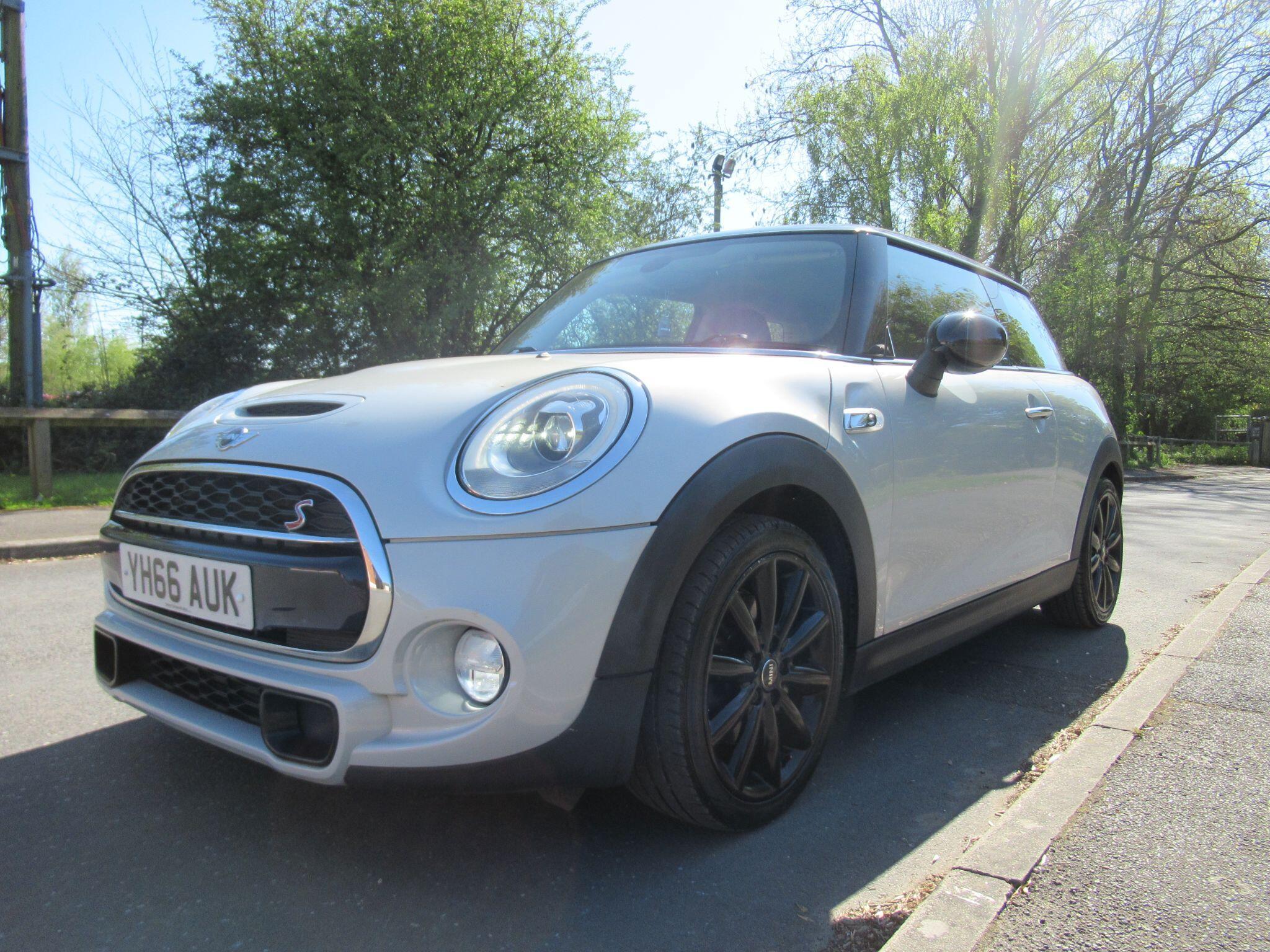 MINI Hatch - Image 7