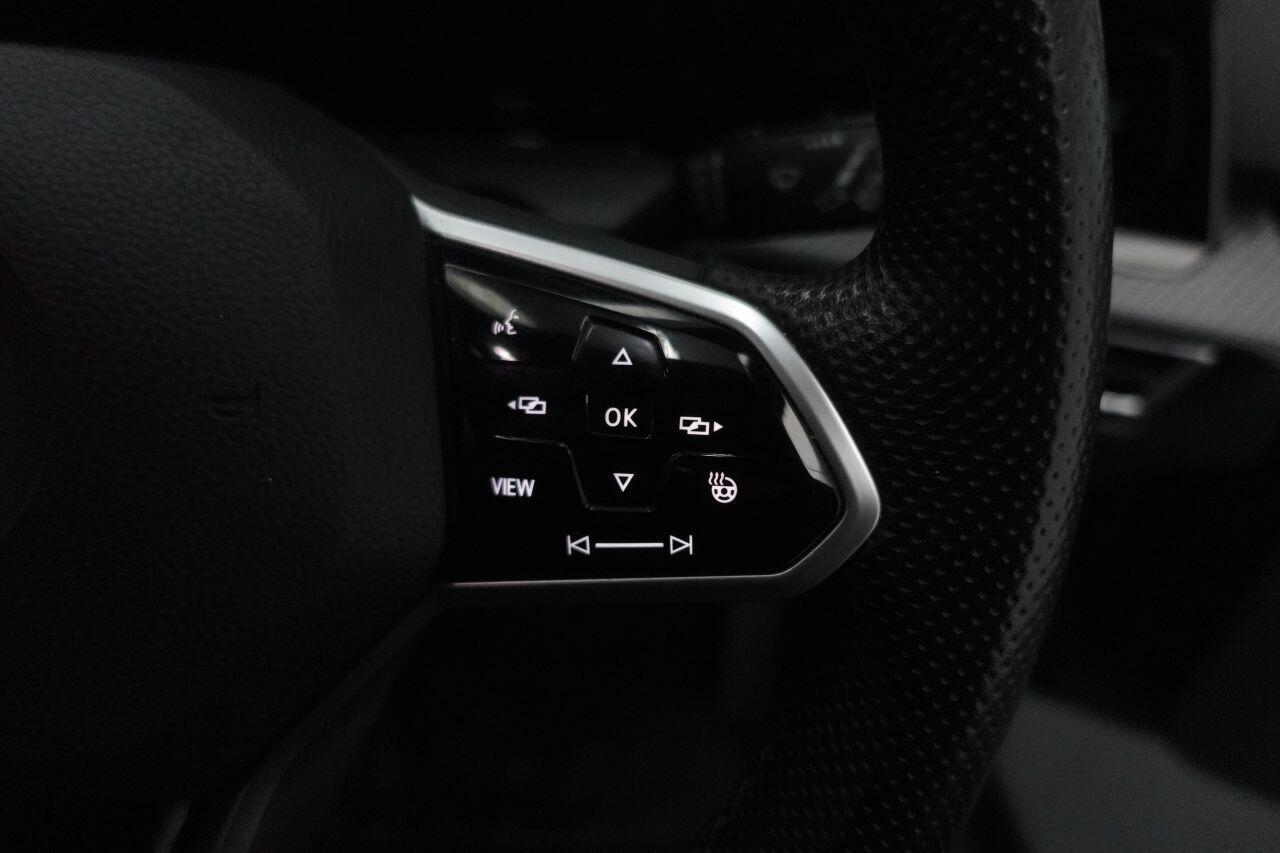 Volkswagen Golf - Image 18