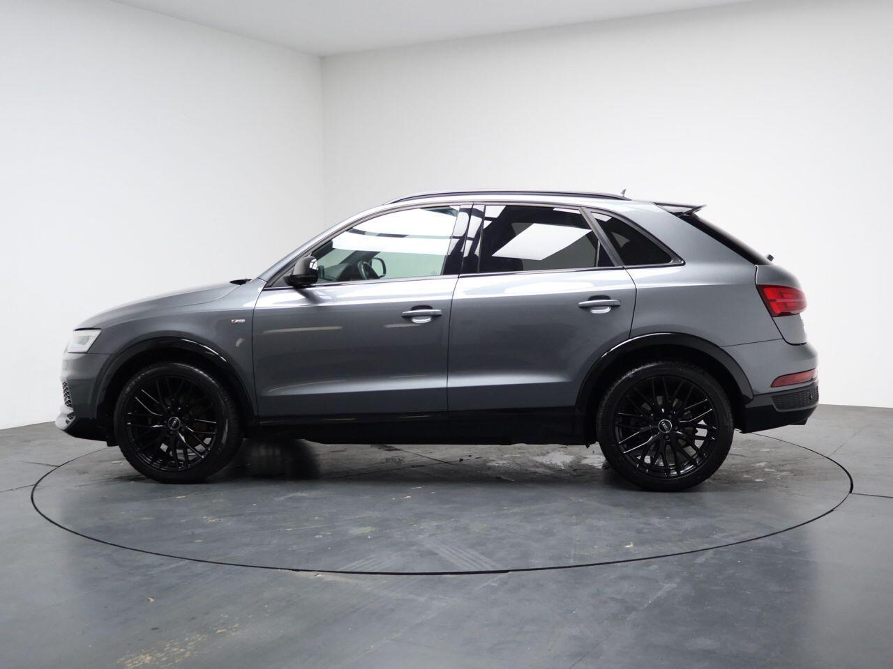 Audi Q3 - Image 8