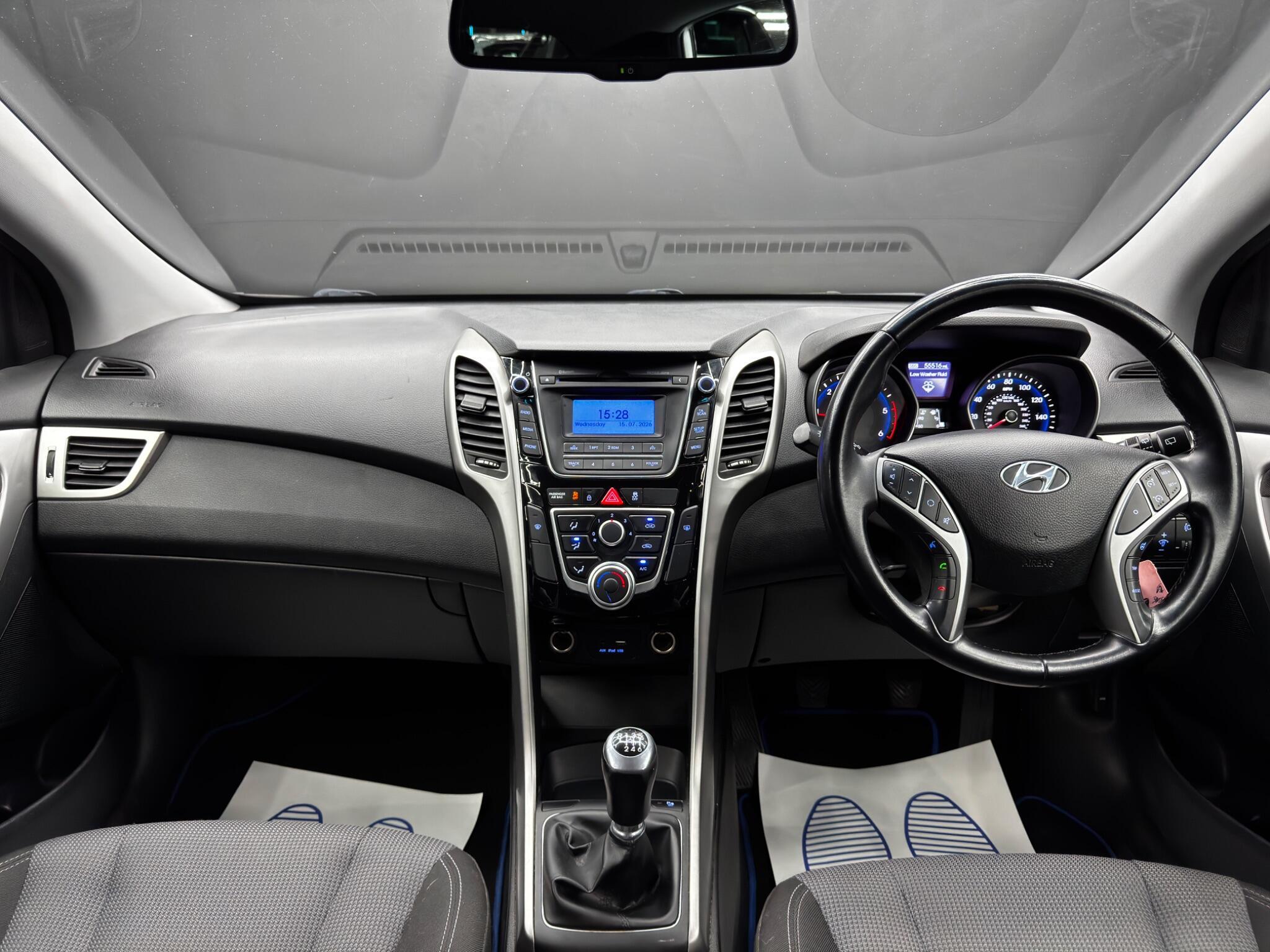 Hyundai i30 - Image 10